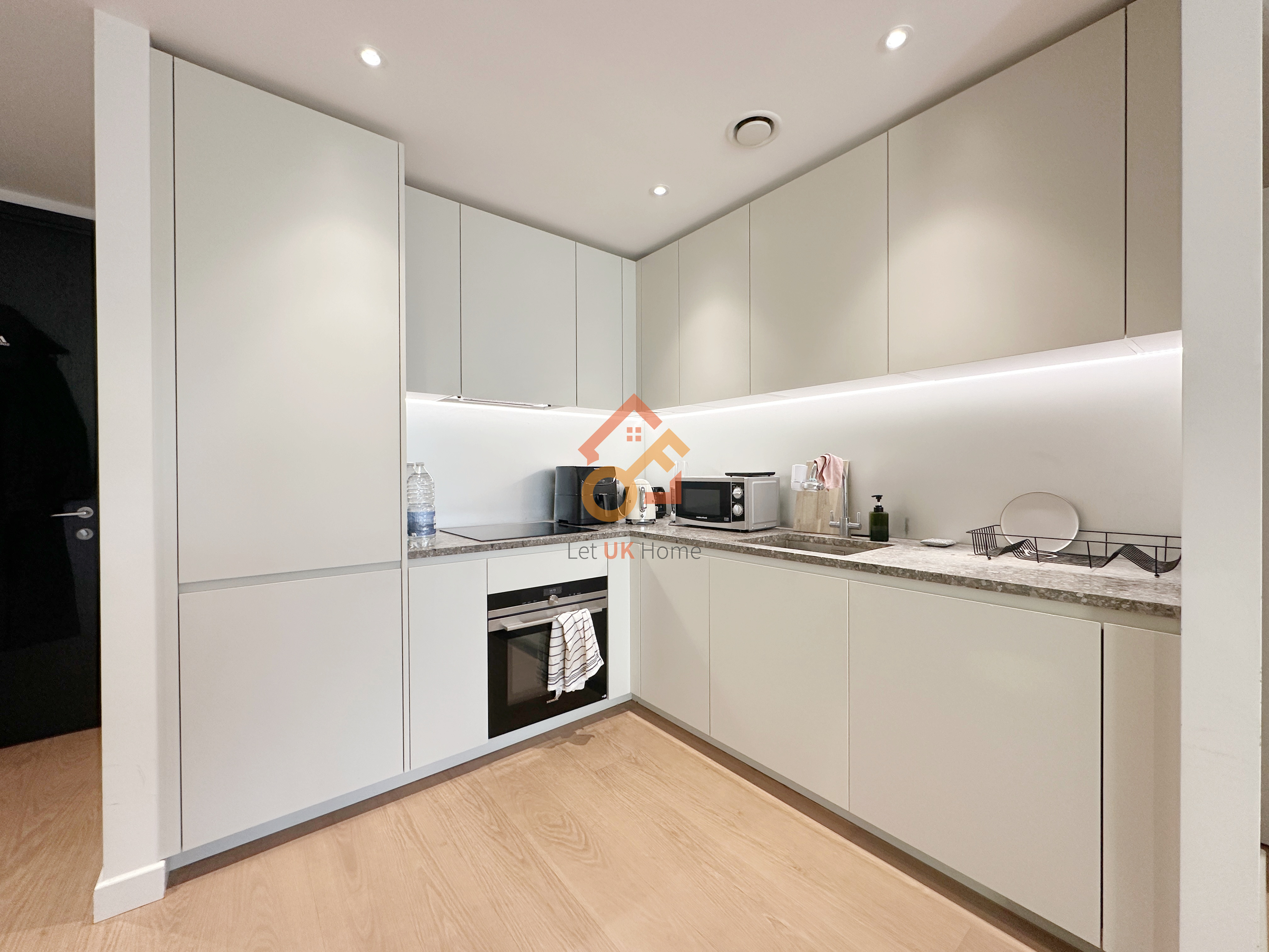 藍莎集團 - 英國樓盤、英國物業代理 | 英國買樓置業一站式服務