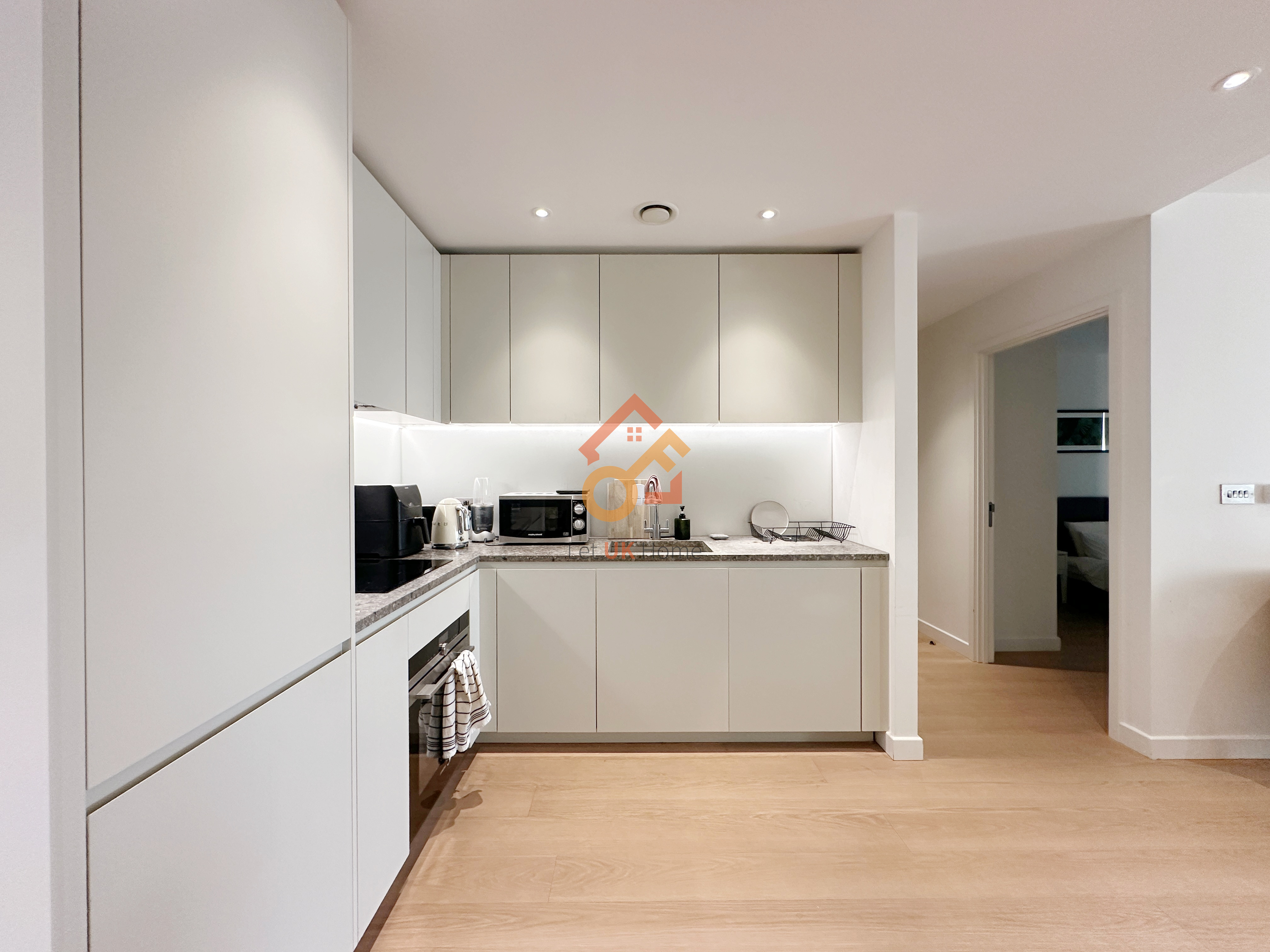 藍莎集團 - 英國樓盤、英國物業代理 | 英國買樓置業一站式服務