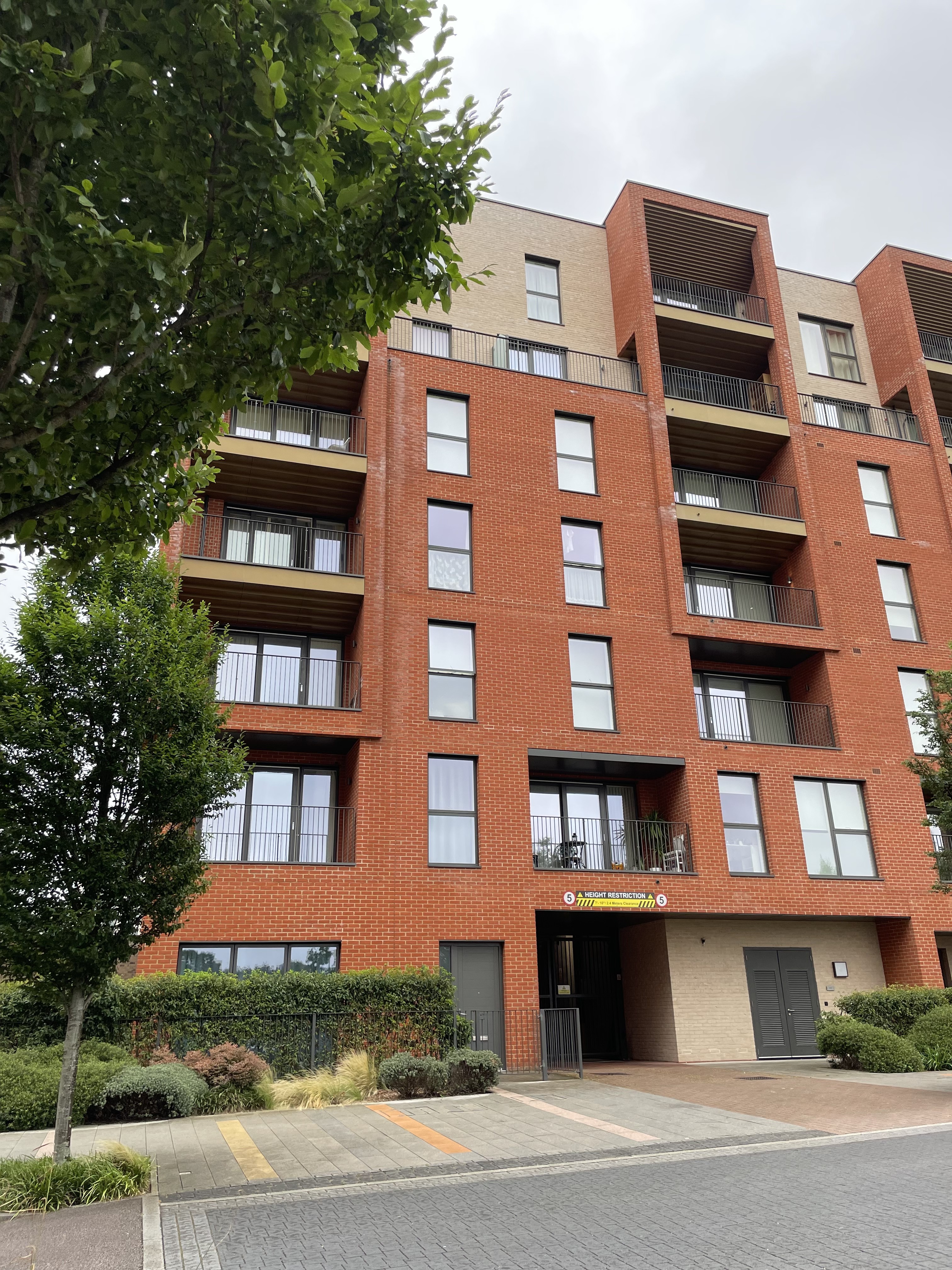 藍莎集團 | 英國置產一站式服務