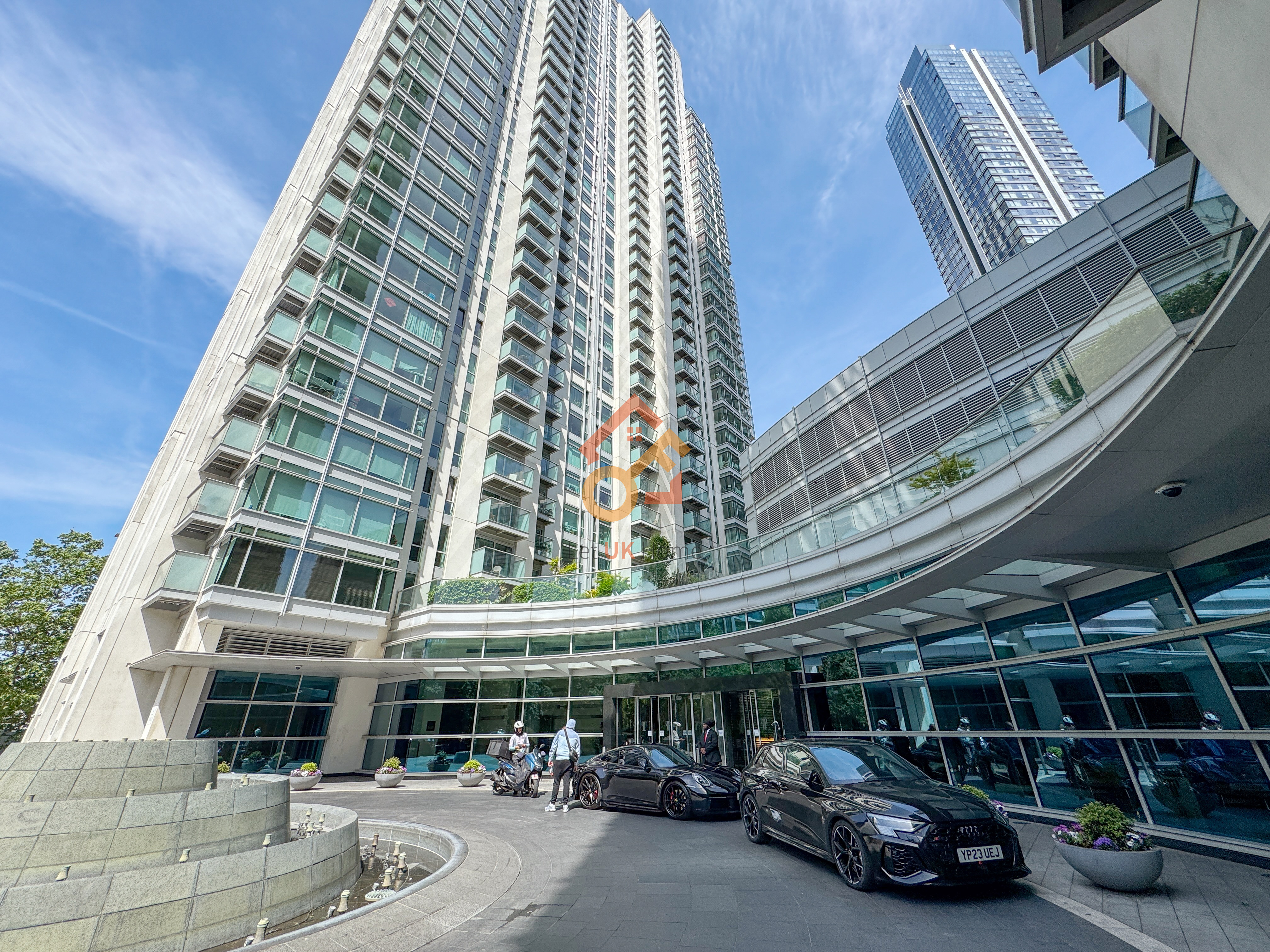 伦敦Canary Wharf·2房2卫·Pan Peninsula 外立面