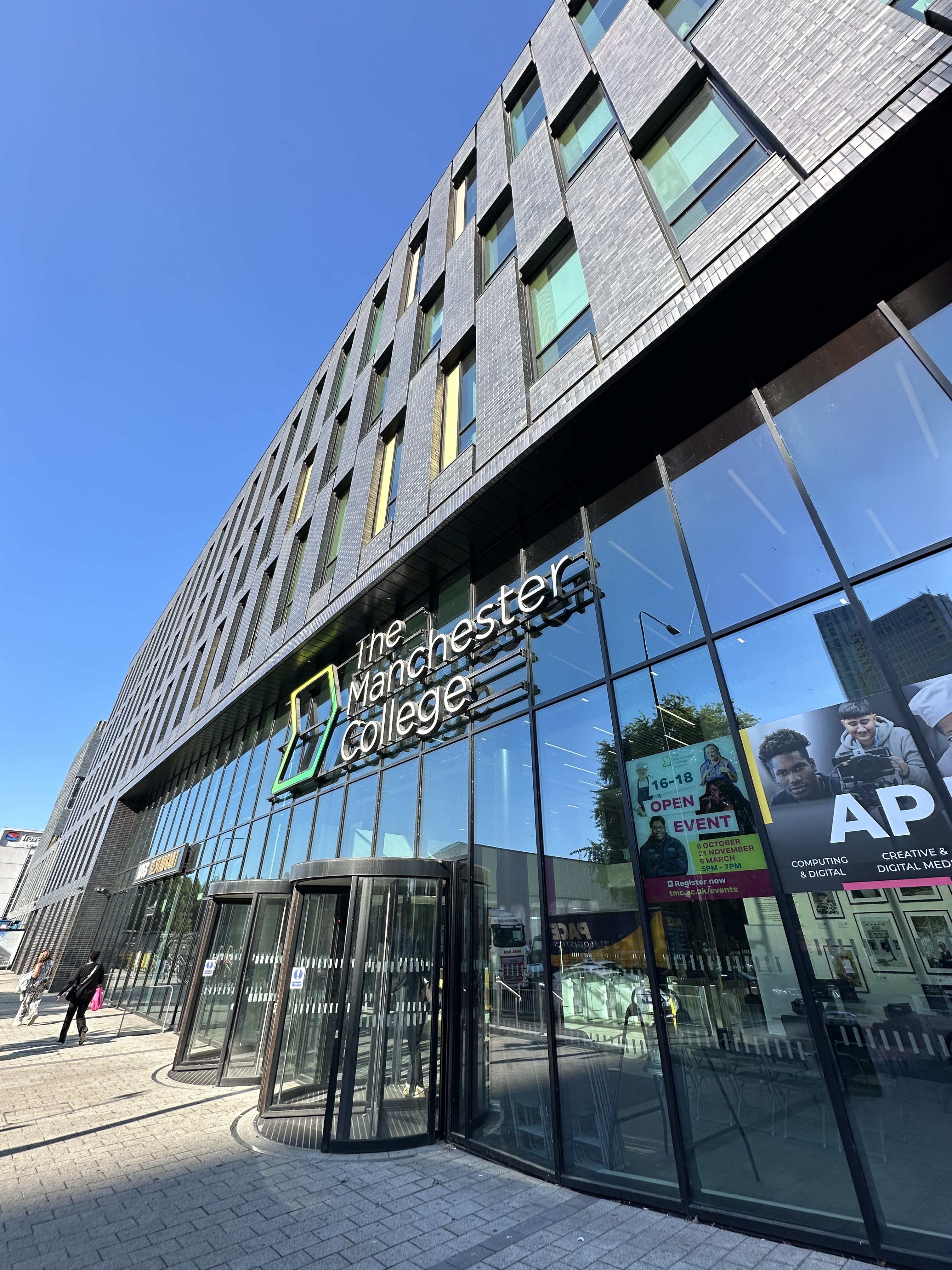 藍莎集團 - 英國樓盤、英國物業代理 | 英國買樓置業一站式服務