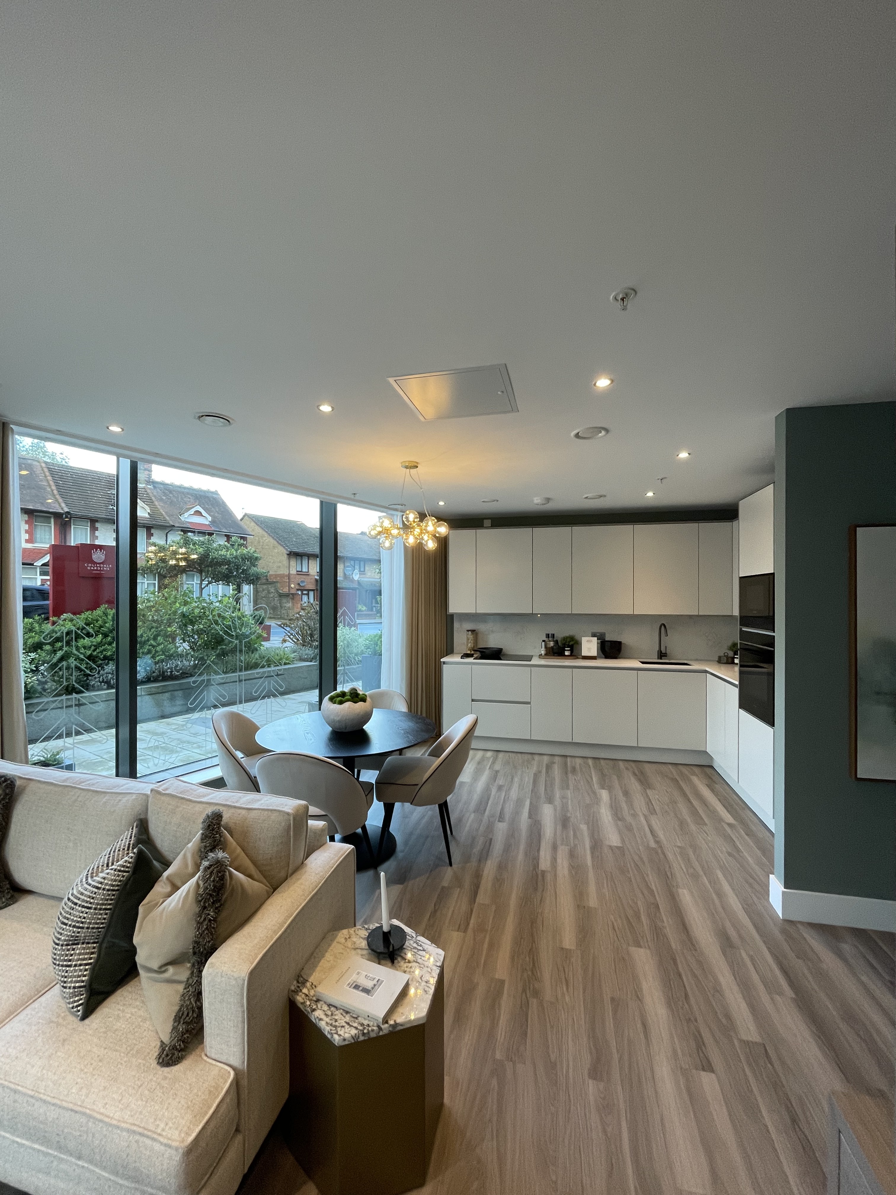 藍莎集團 | 英國置產一站式服務