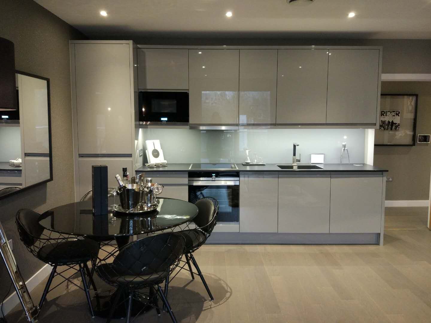 藍莎集團 | 英國置產一站式服務