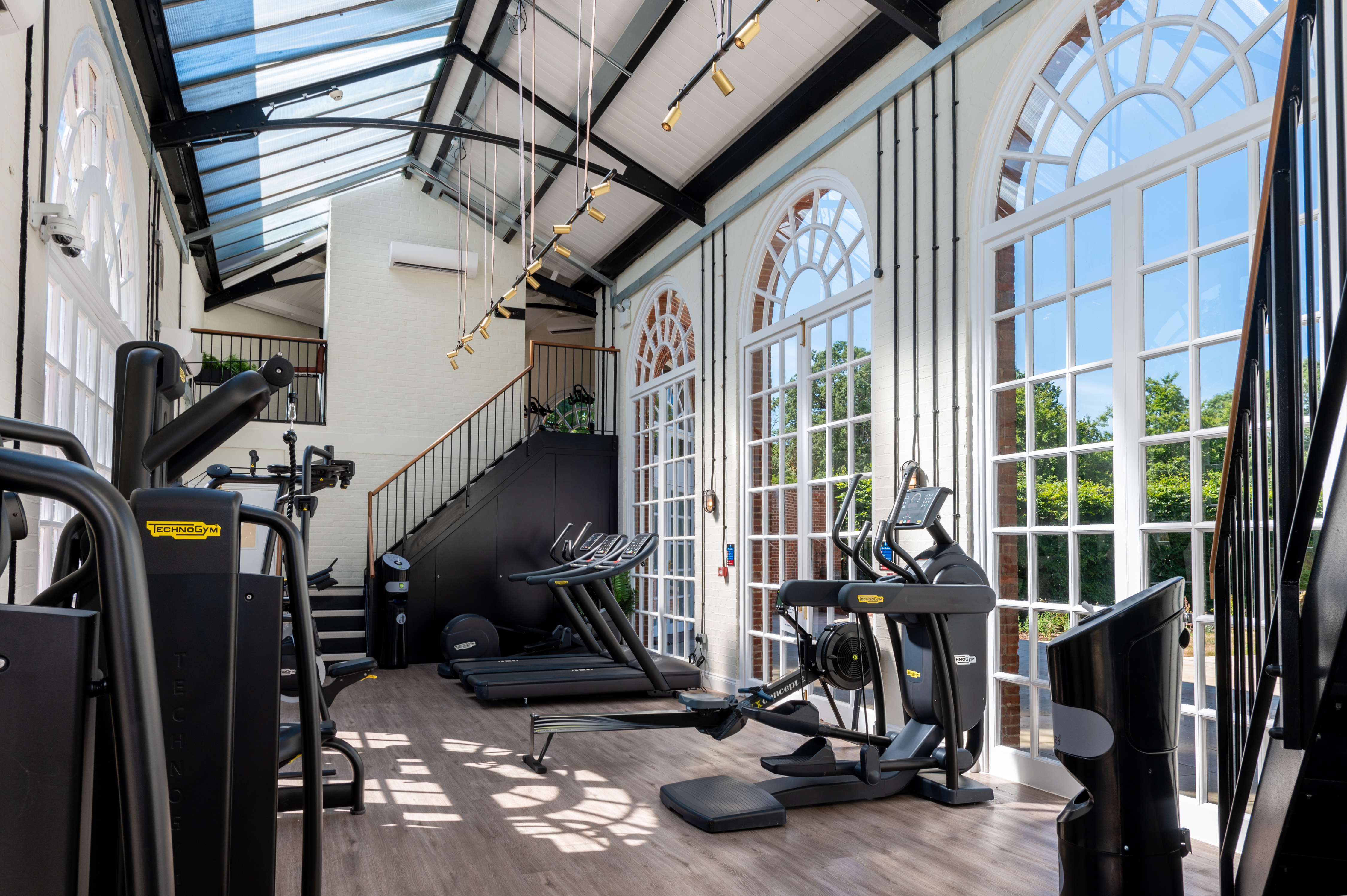 藍莎集團 | 英國置產一站式服務