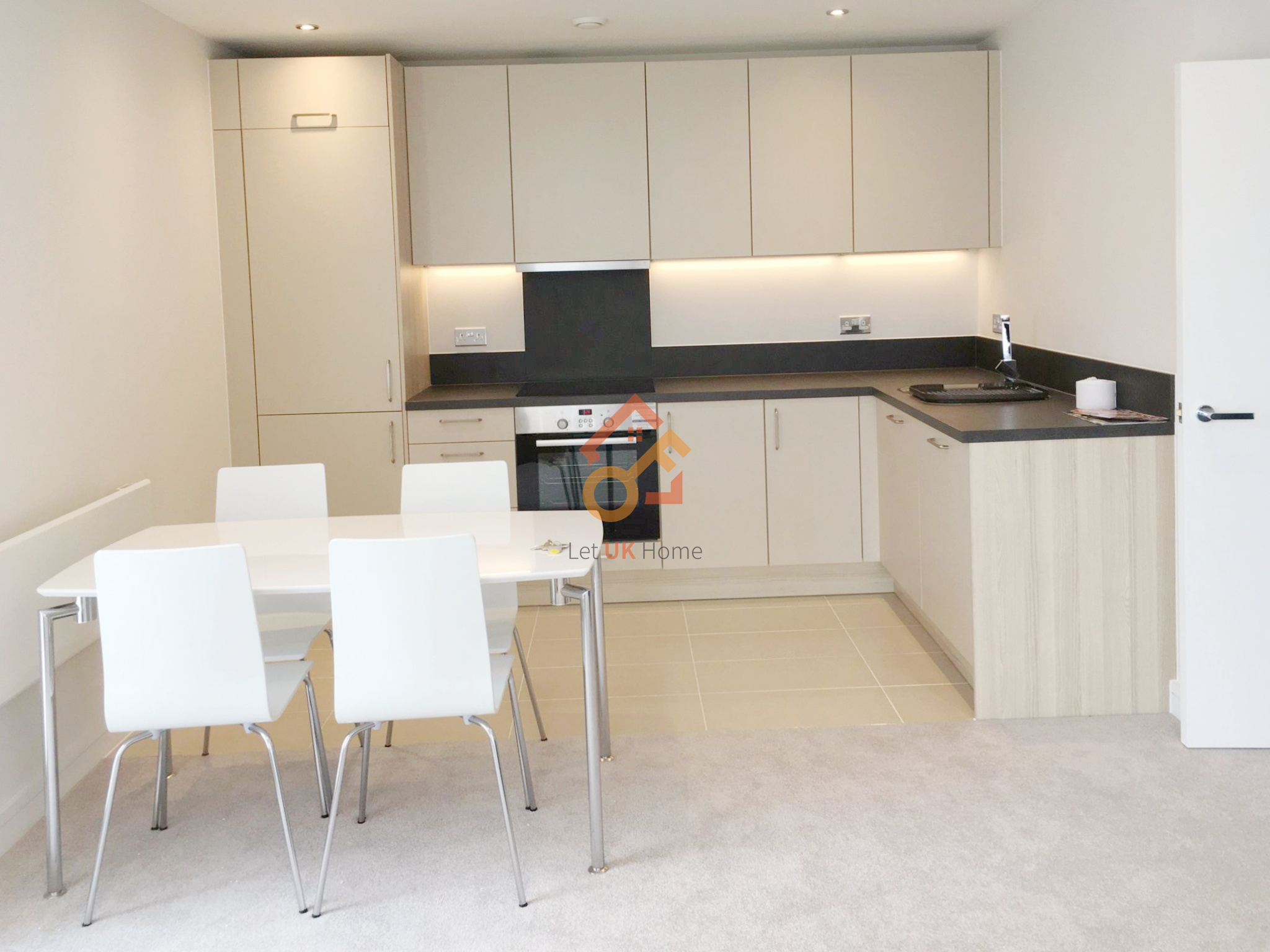 藍莎集團 - 英國樓盤、英國物業代理 | 英國買樓置業一站式服務