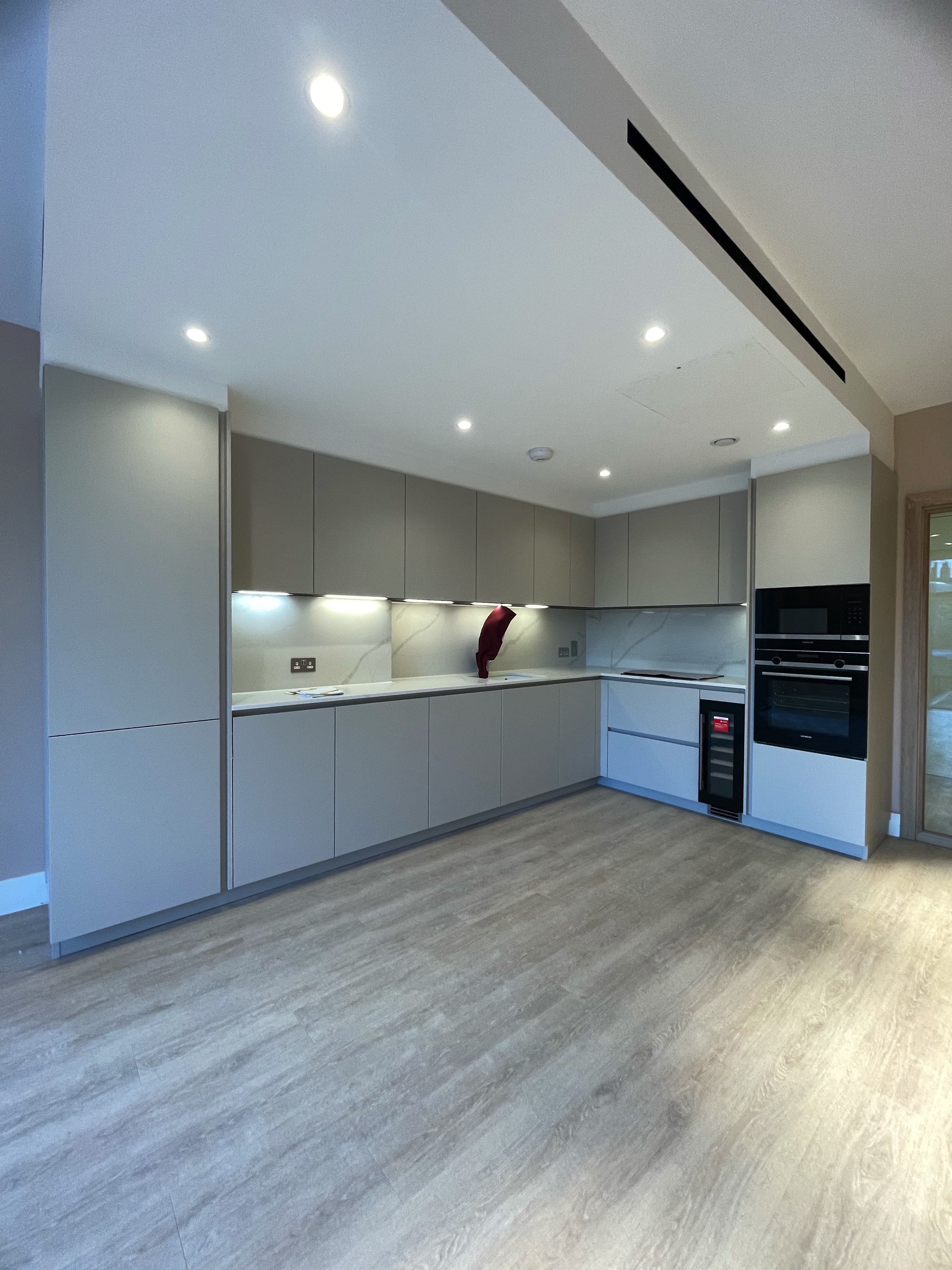 藍莎集團 | 英國置產一站式服務