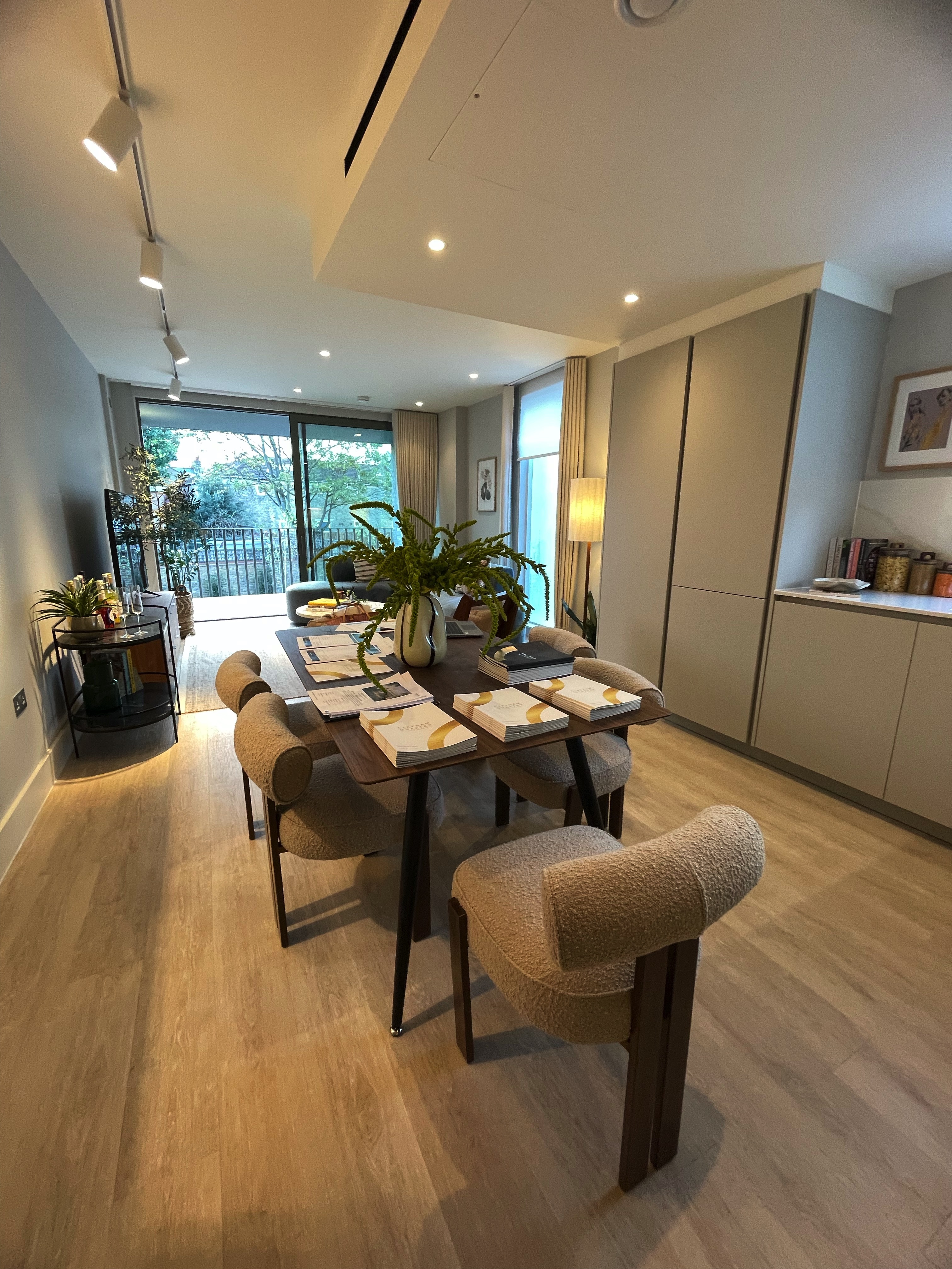 藍莎集團 | 英國置產一站式服務