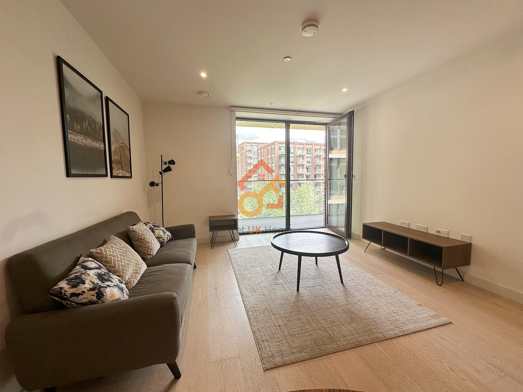 藍莎集團 - 英國樓盤、英國物業代理 | 英國買樓置業一站式服務