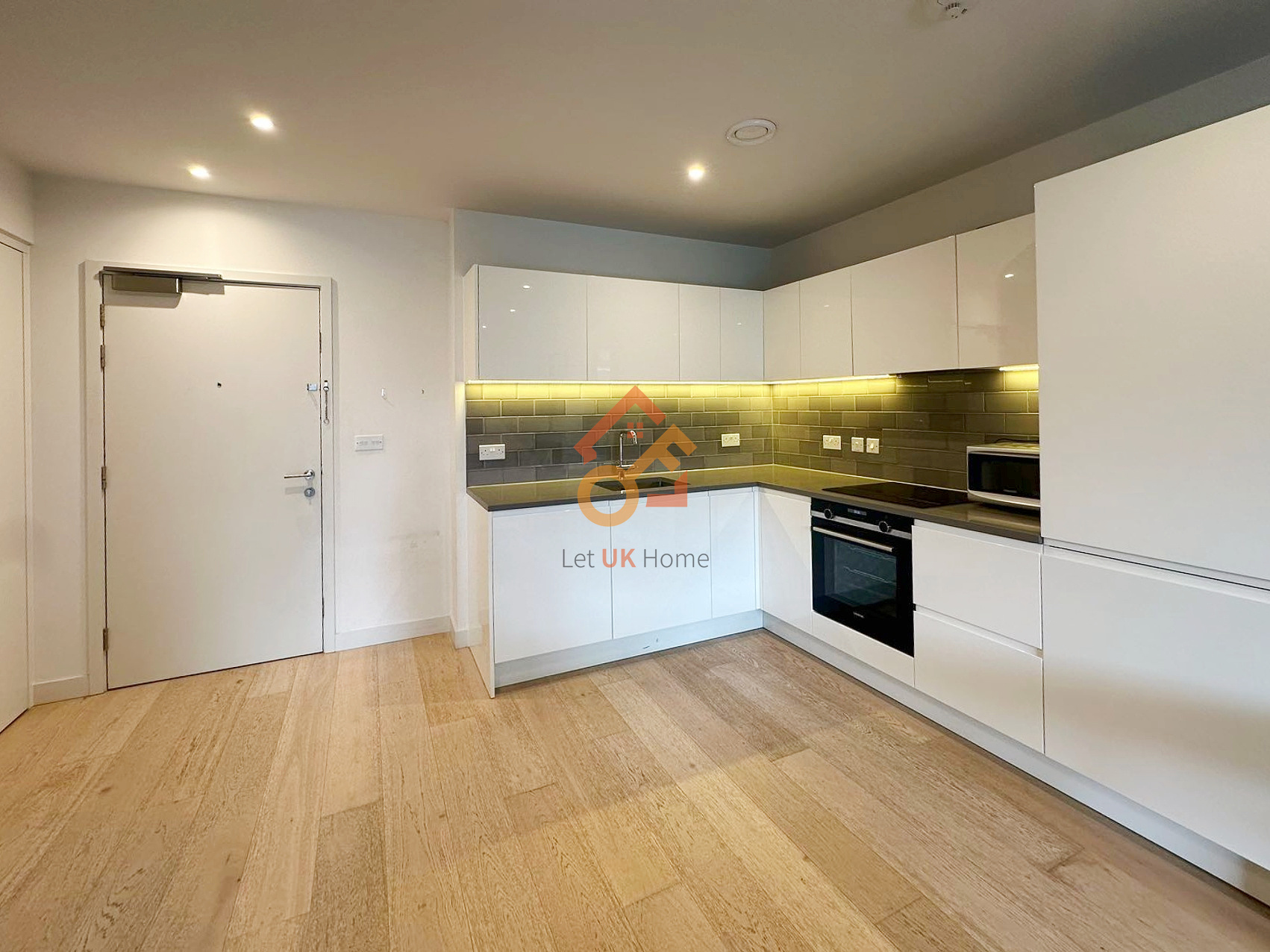 藍莎集團 - 英國樓盤、英國物業代理 | 英國買樓置業一站式服務