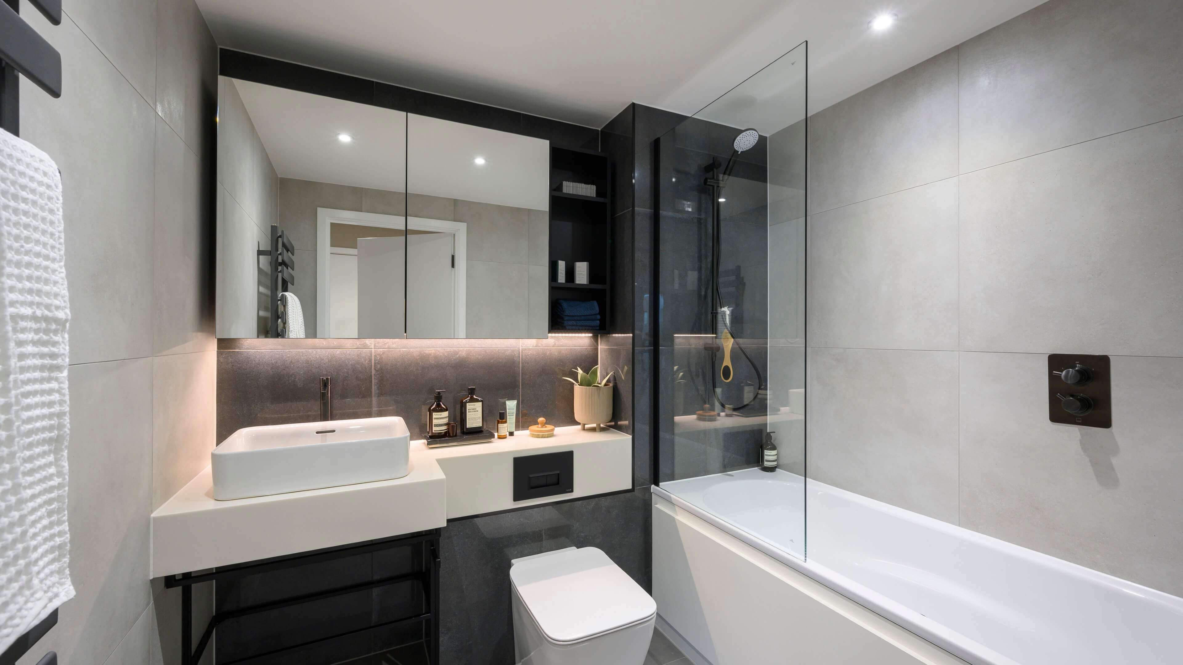 藍莎集團 - 英國樓盤、英國物業代理 | 英國買樓置業一站式服務