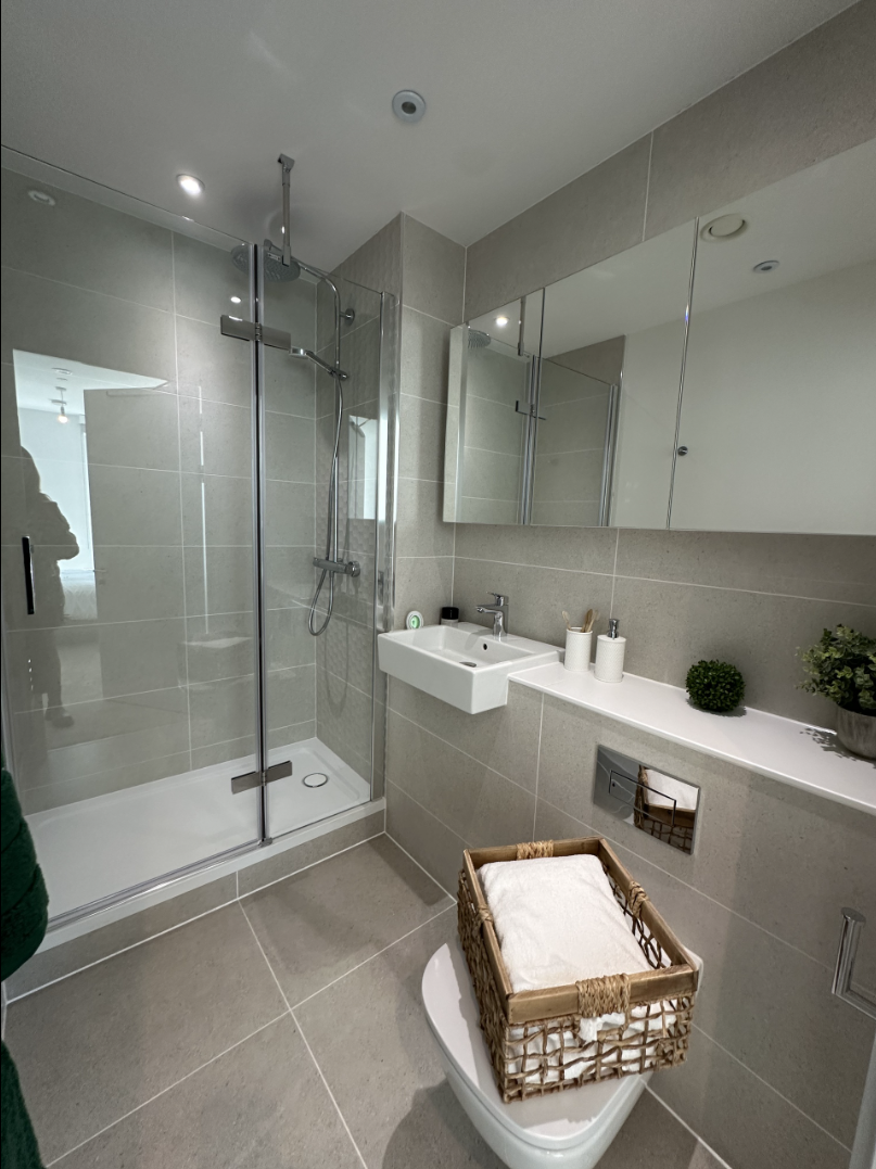 藍莎集團 | 英國置產一站式服務