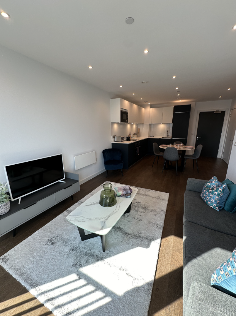 藍莎集團 | 英國置產一站式服務