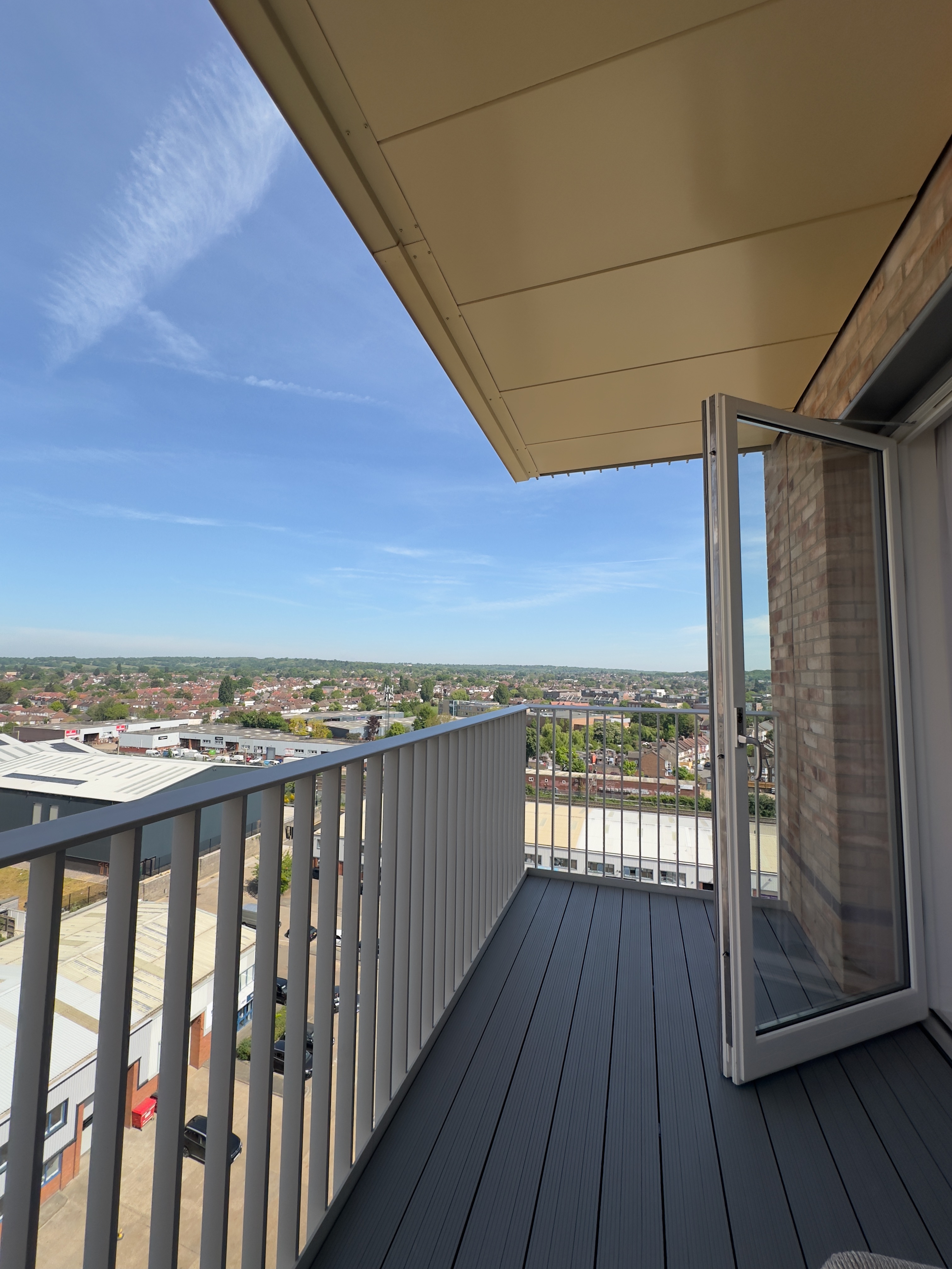 藍莎集團 - 英國樓盤、英國物業代理 | 英國買樓置業一站式服務