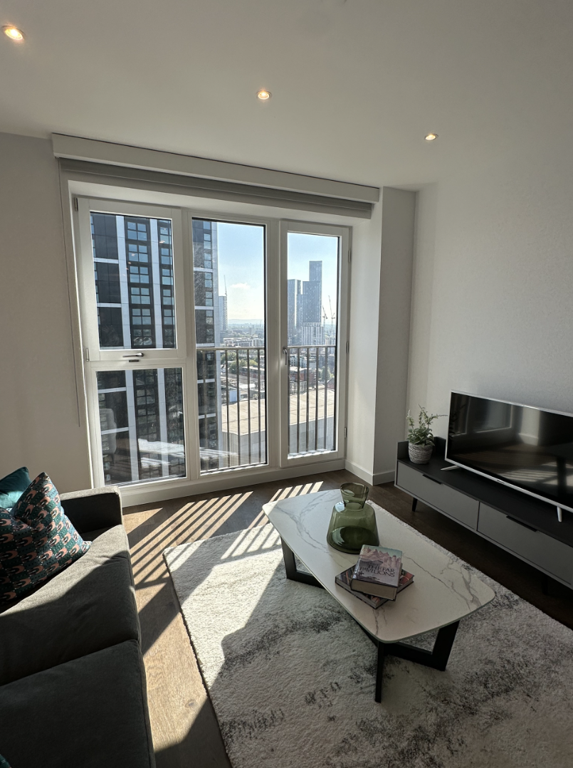 藍莎集團 | 英國置產一站式服務