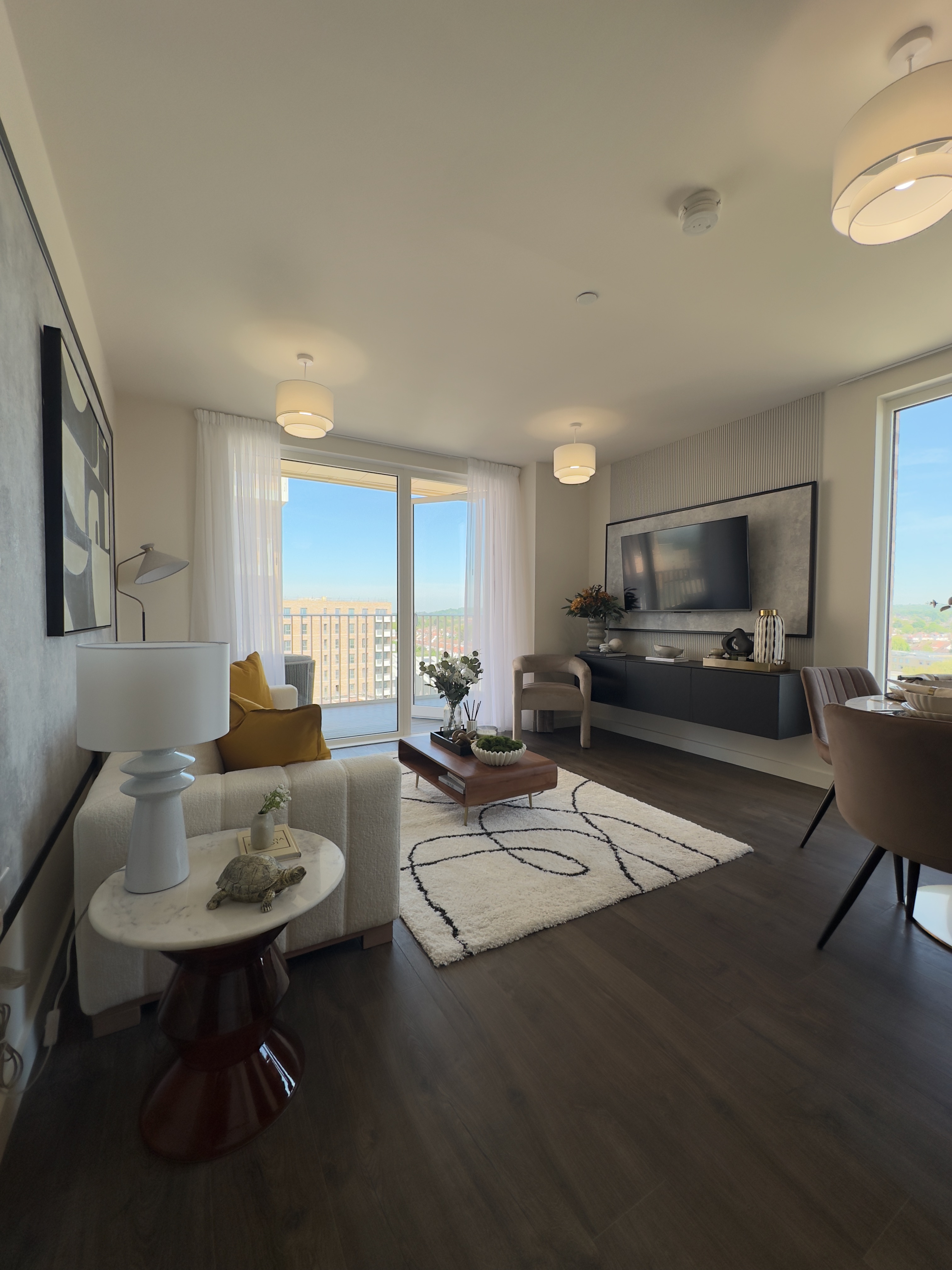 藍莎集團 - 英國樓盤、英國物業代理 | 英國買樓置業一站式服務