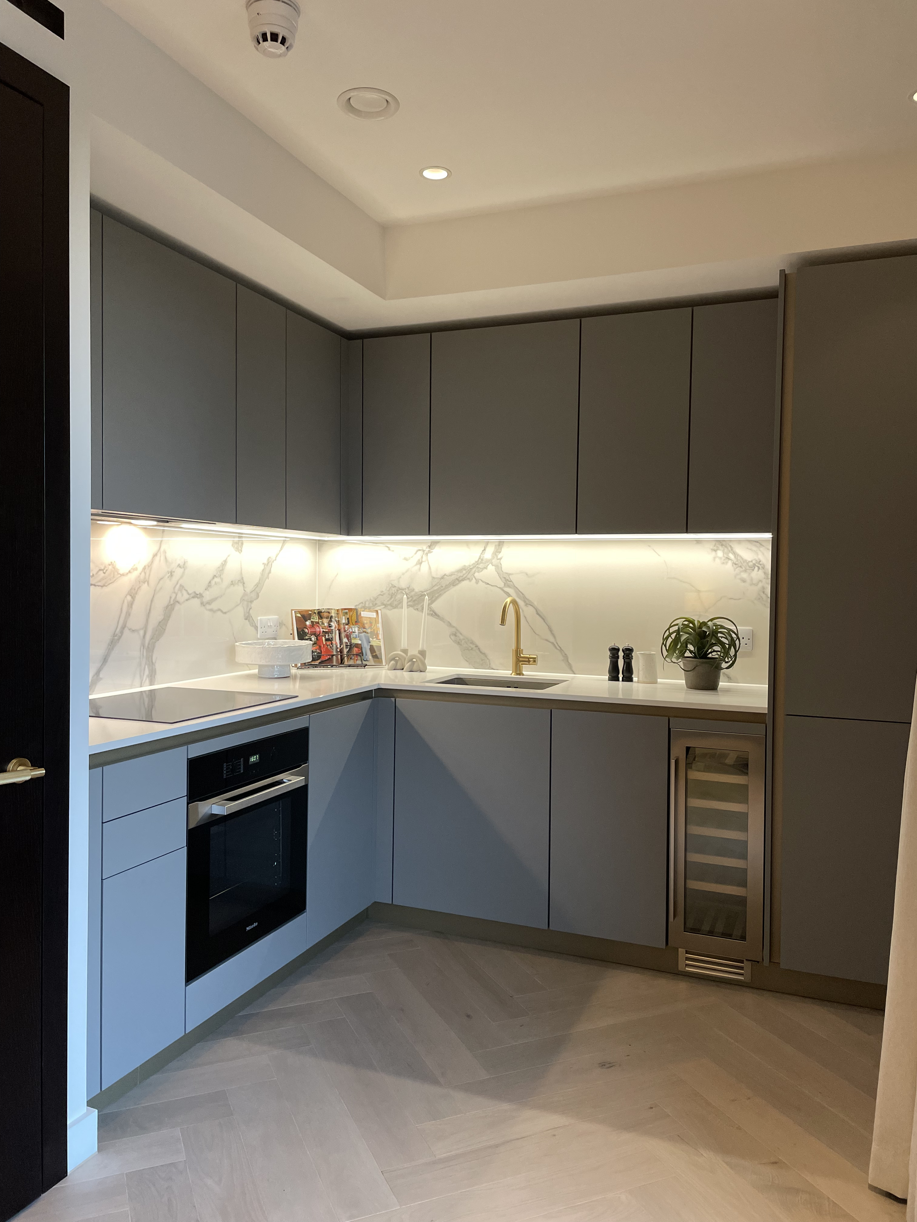 藍莎集團 | 英國置產一站式服務