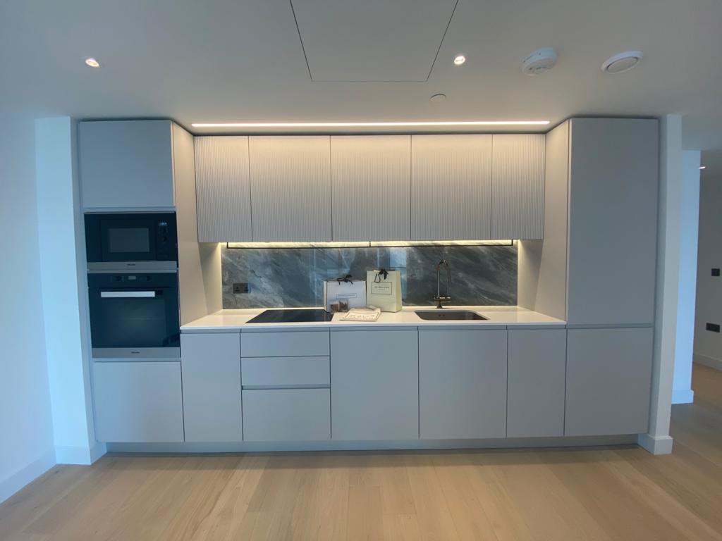 藍莎集團 | 英國置產一站式服務