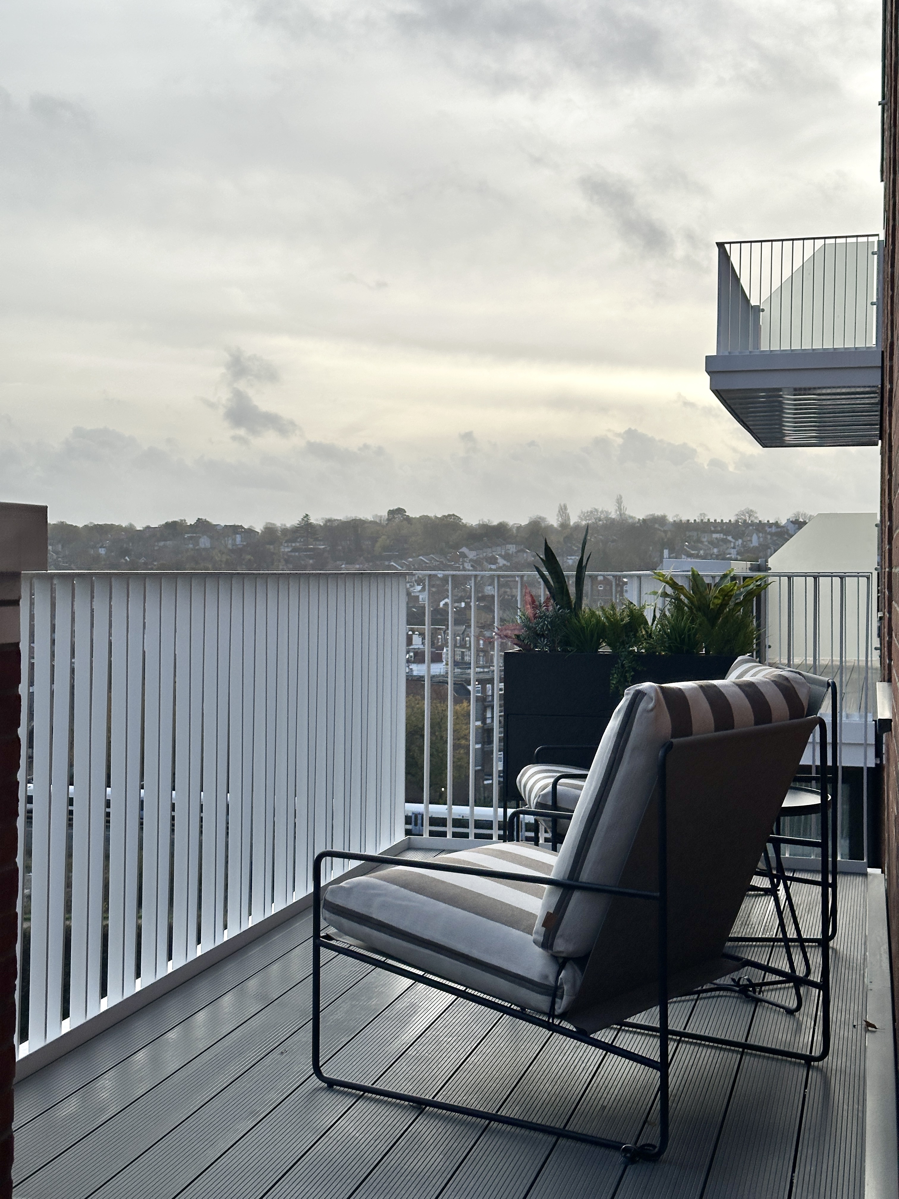 藍莎集團 - 英國樓盤、英國物業代理 | 英國買樓置業一站式服務