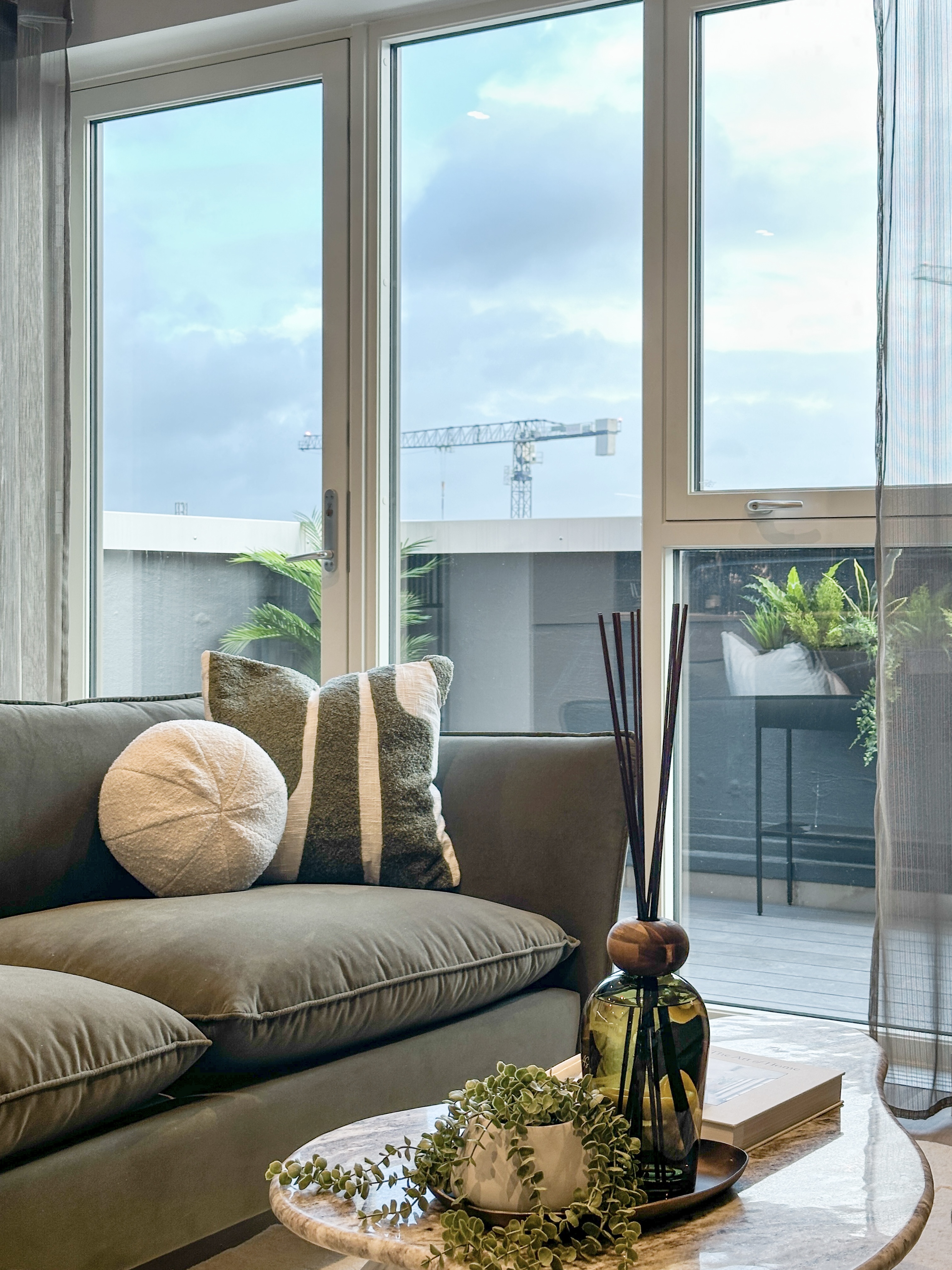 藍莎集團 - 英國樓盤、英國物業代理 | 英國買樓置業一站式服務