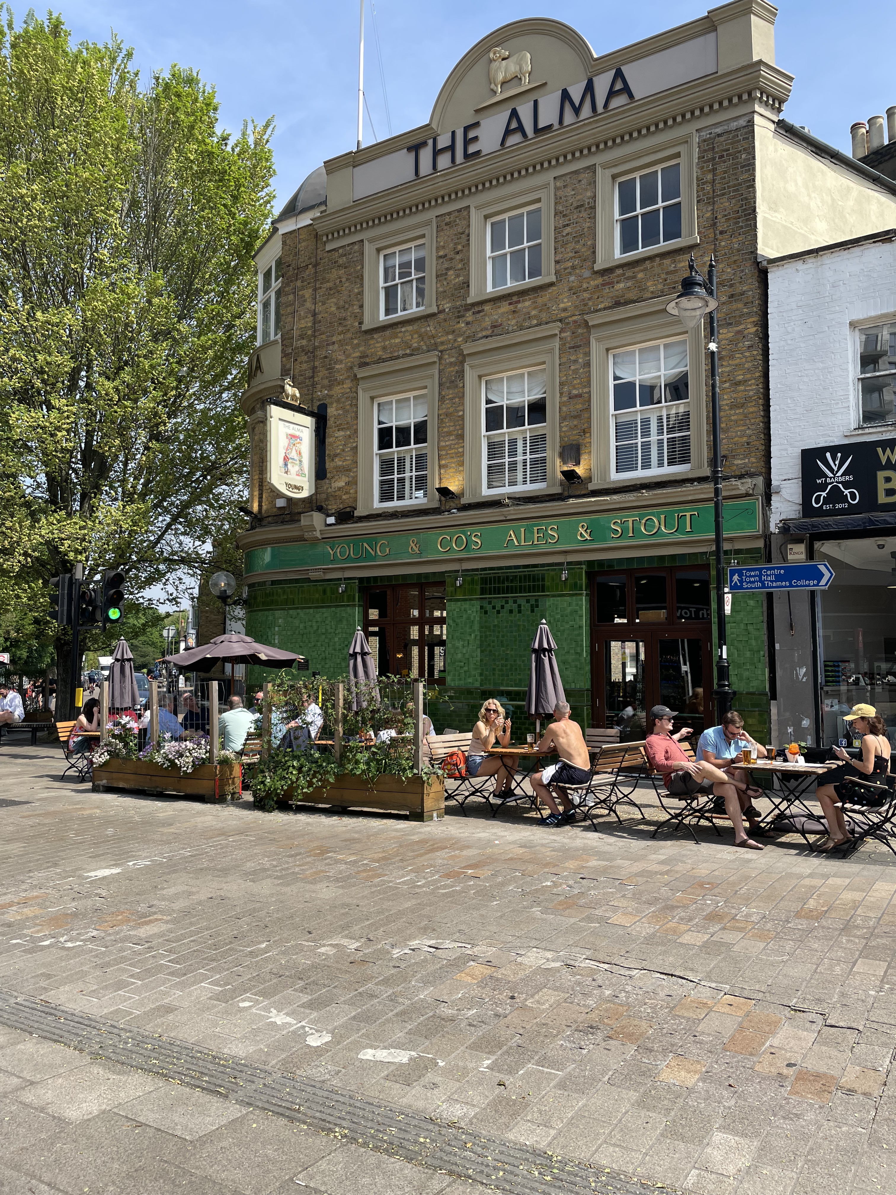 藍莎集團 | 英國置產一站式服務