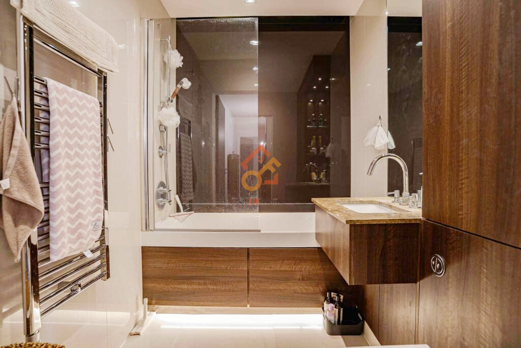 Lansha Group - UK Real Estate, UK Property Agency | One stop shop for buying and purchasing properties in the UK