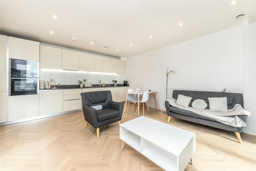 藍莎集團 | 英國置產一站式服務