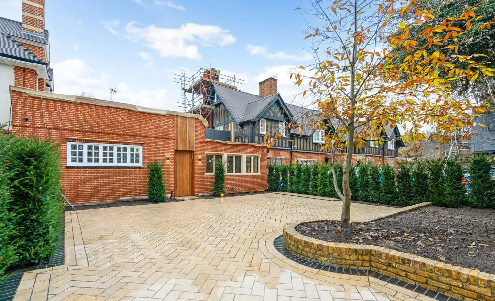 Lansha Group - UK Real Estate, UK Property Agency | One stop shop for buying and purchasing properties in the UK