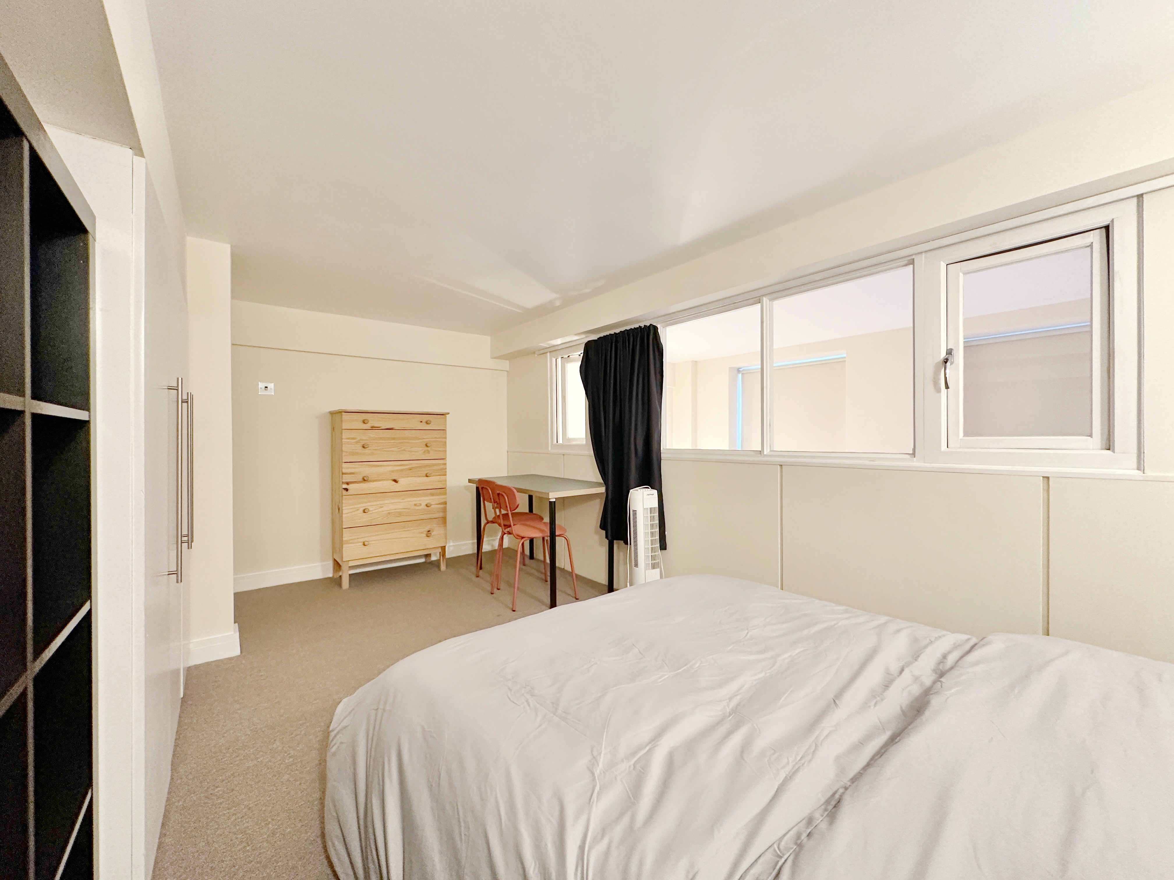 伦敦Cozy 3bedroom apartment near Elizabeth line 舒适3卧室公寓