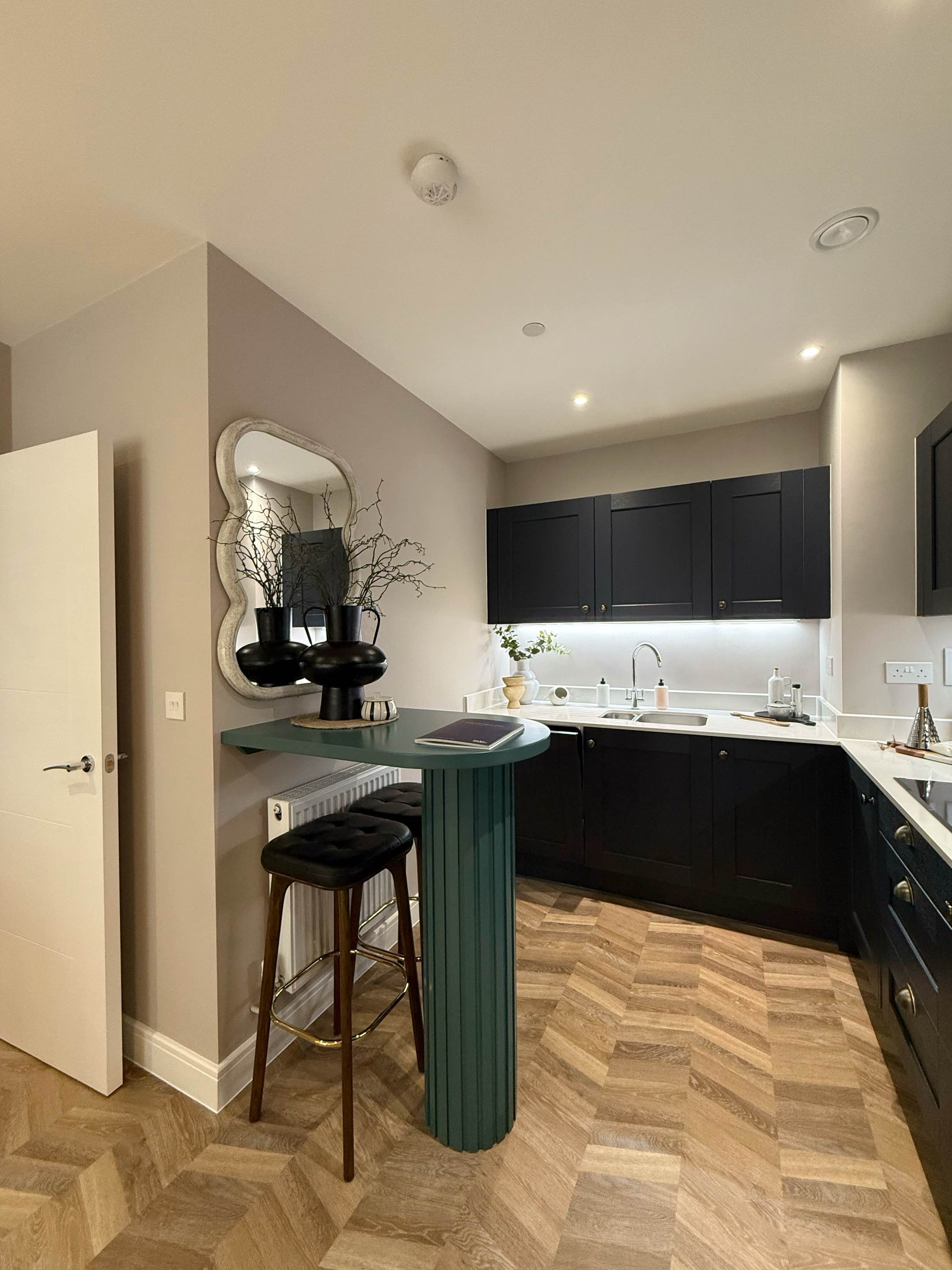 藍莎集團 - 英國樓盤、英國物業代理 | 英國買樓置業一站式服務