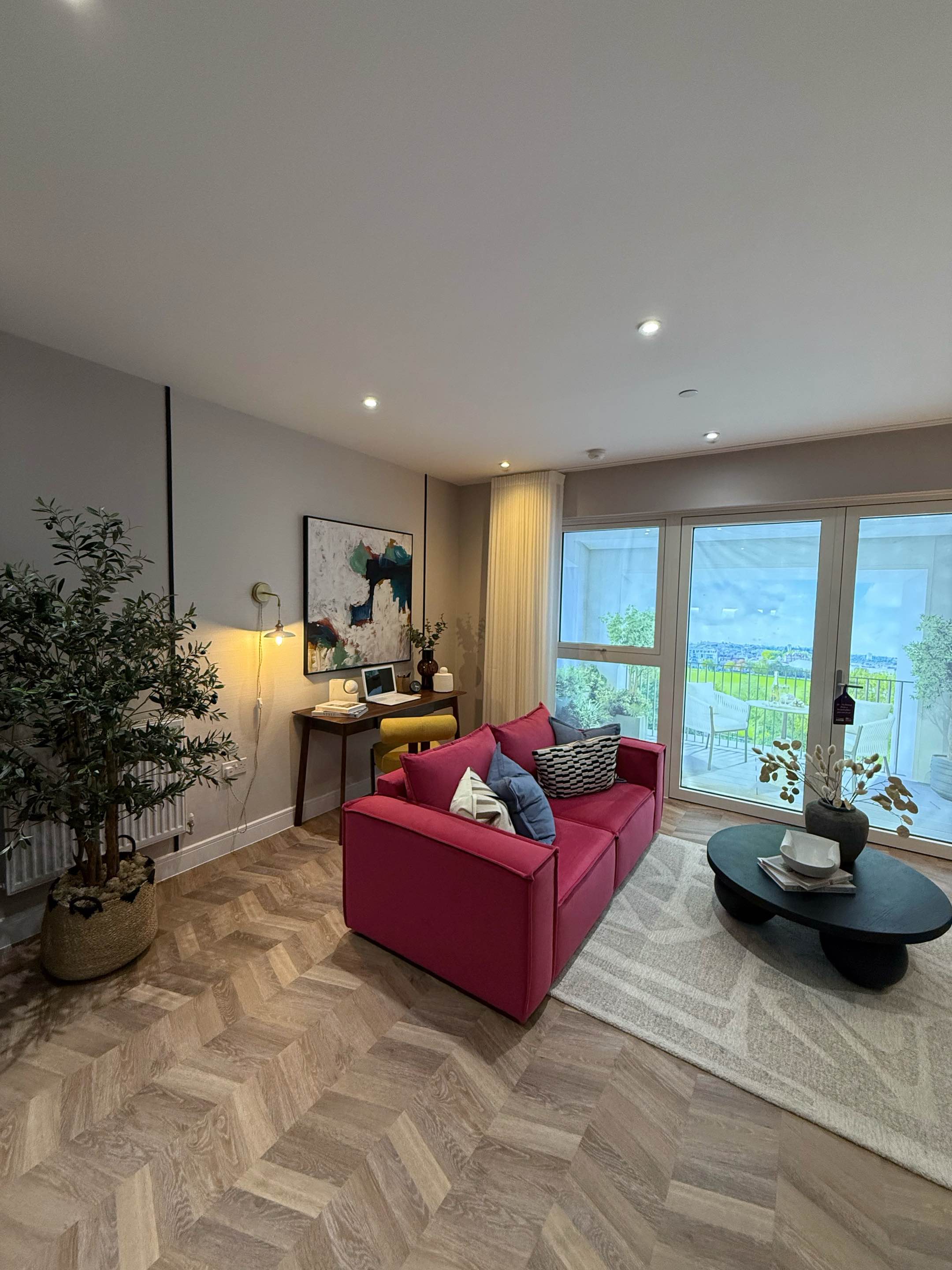 藍莎集團 - 英國樓盤、英國物業代理 | 英國買樓置業一站式服務