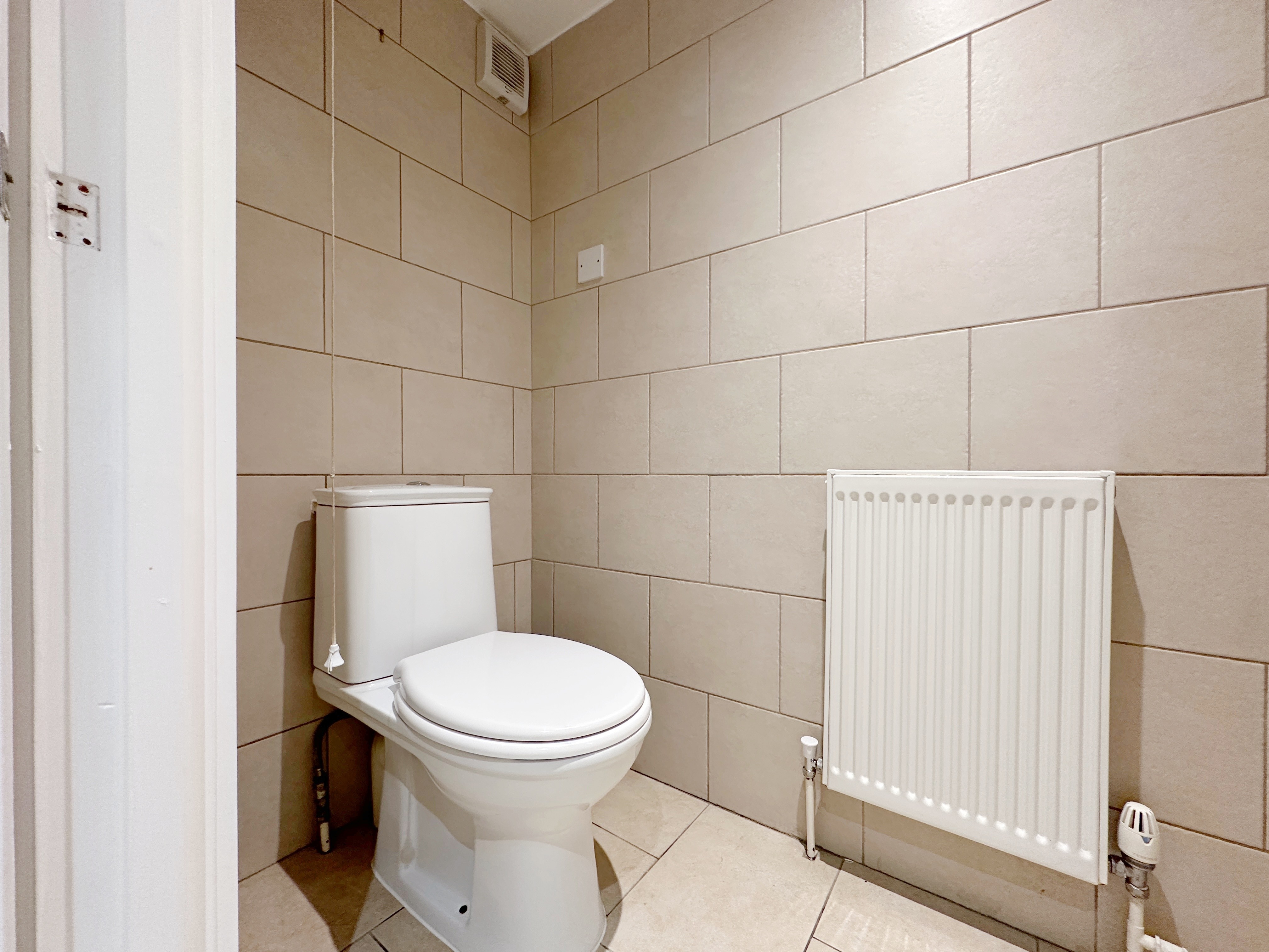 伦敦Cozy 3bedroom apartment near Elizabeth line 舒适3卧室公寓