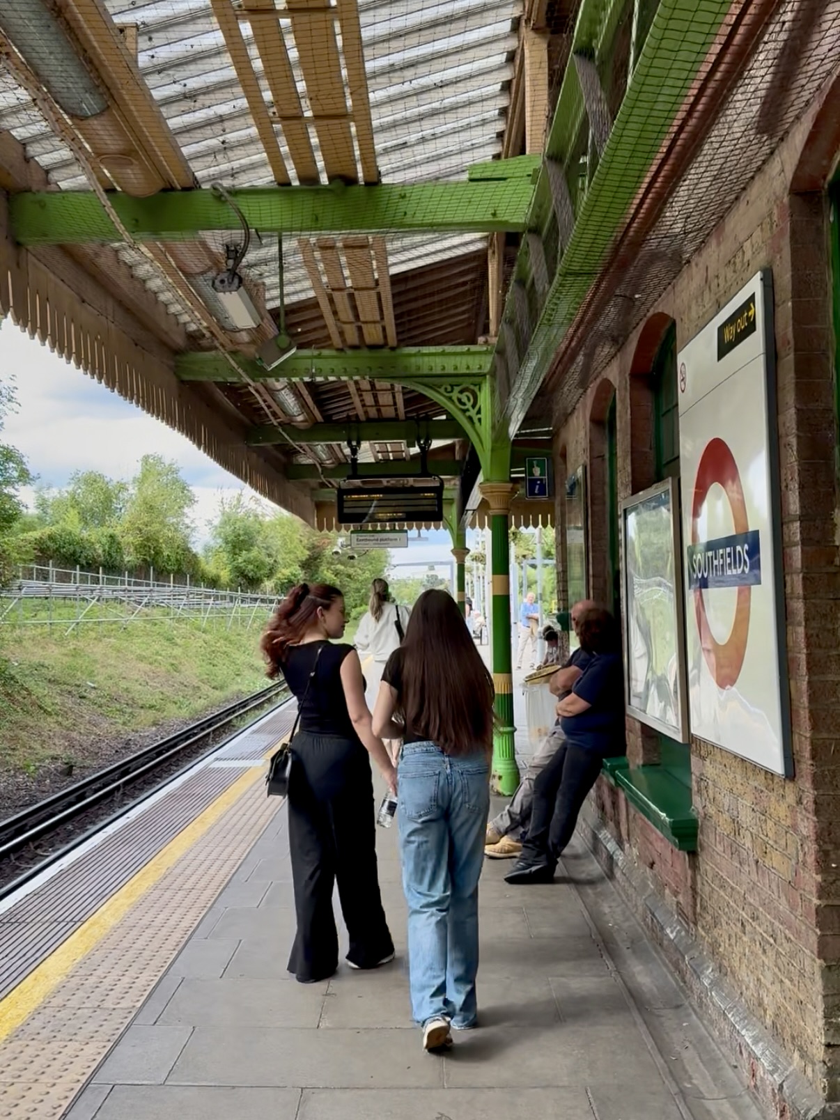 藍莎集團 - 英國樓盤、英國物業代理 | 英國買樓置業一站式服務