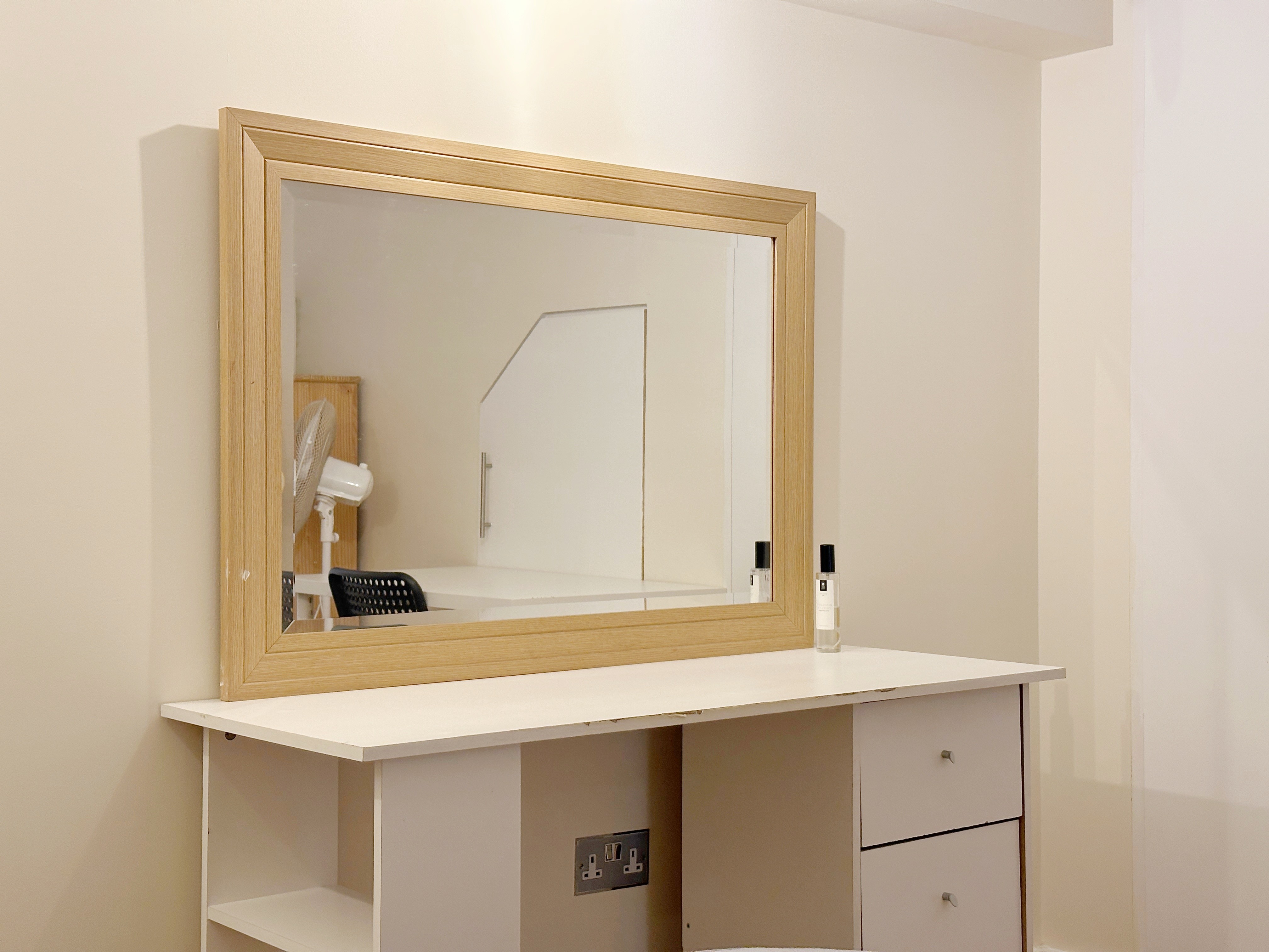 伦敦Cozy 3bedroom apartment near Elizabeth line 舒适3卧室公寓