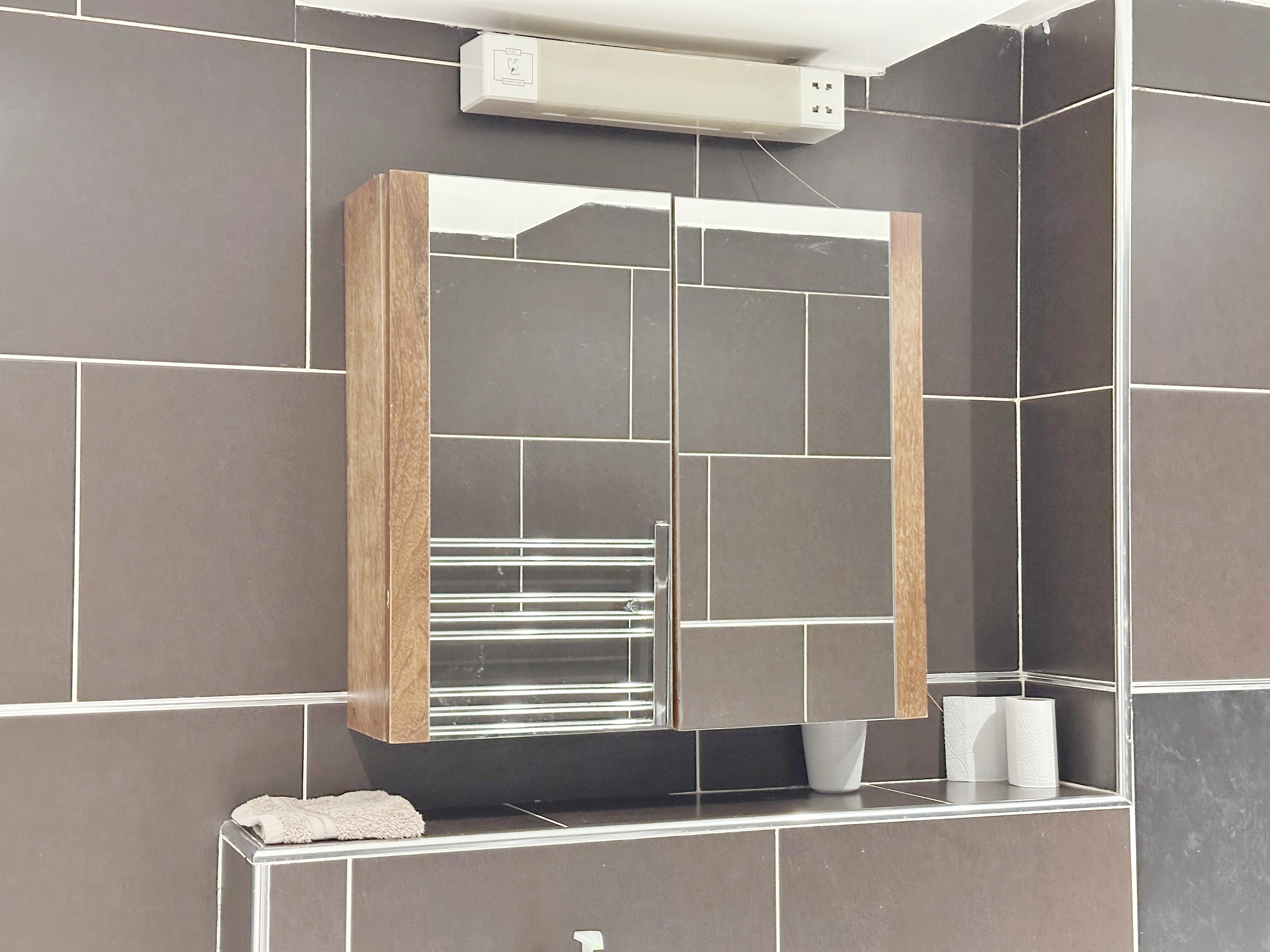 伦敦Cozy 3bedroom apartment near Elizabeth line 舒适3卧室公寓