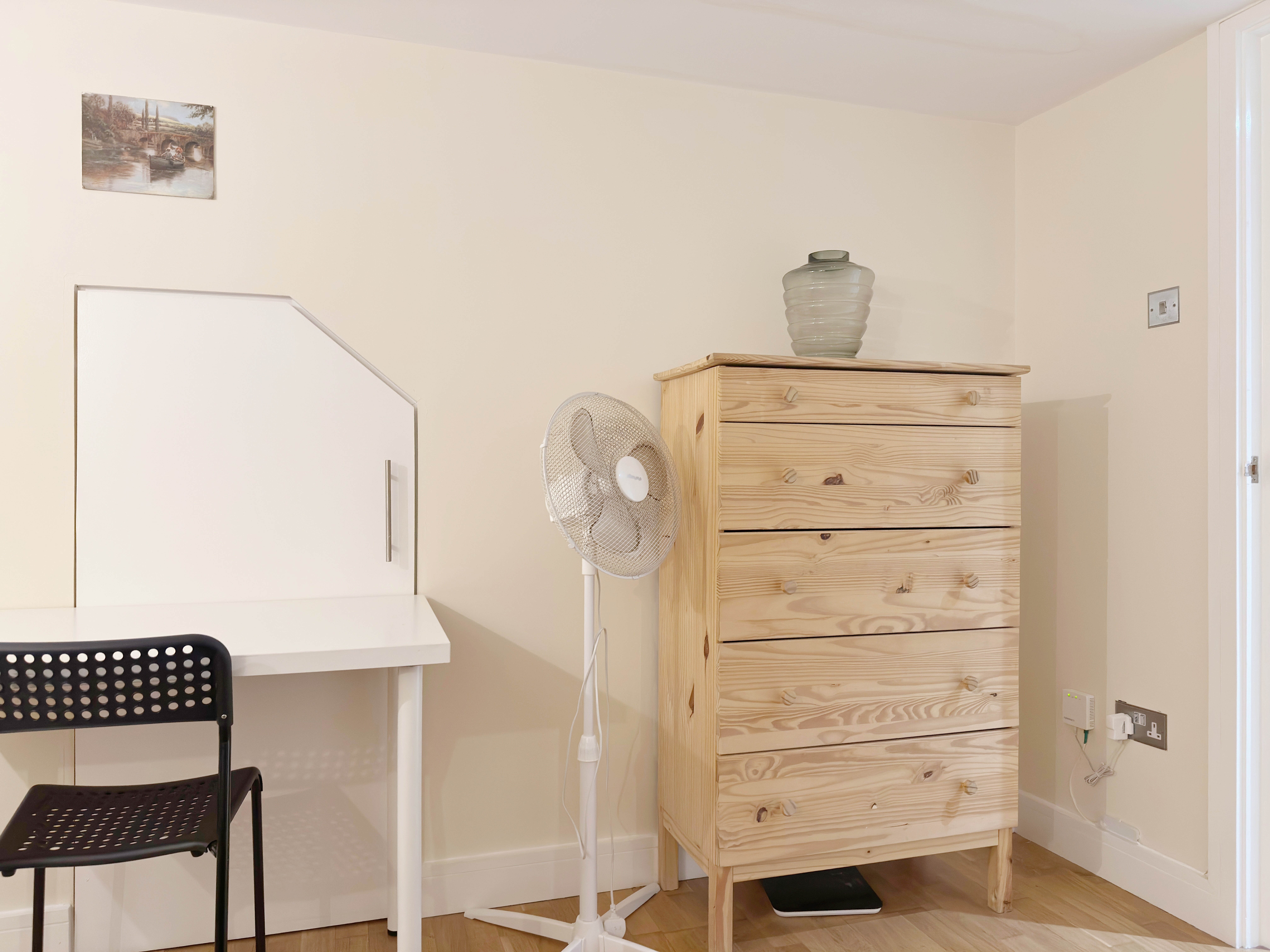 伦敦Cozy 3bedroom apartment near Elizabeth line 舒适3卧室公寓