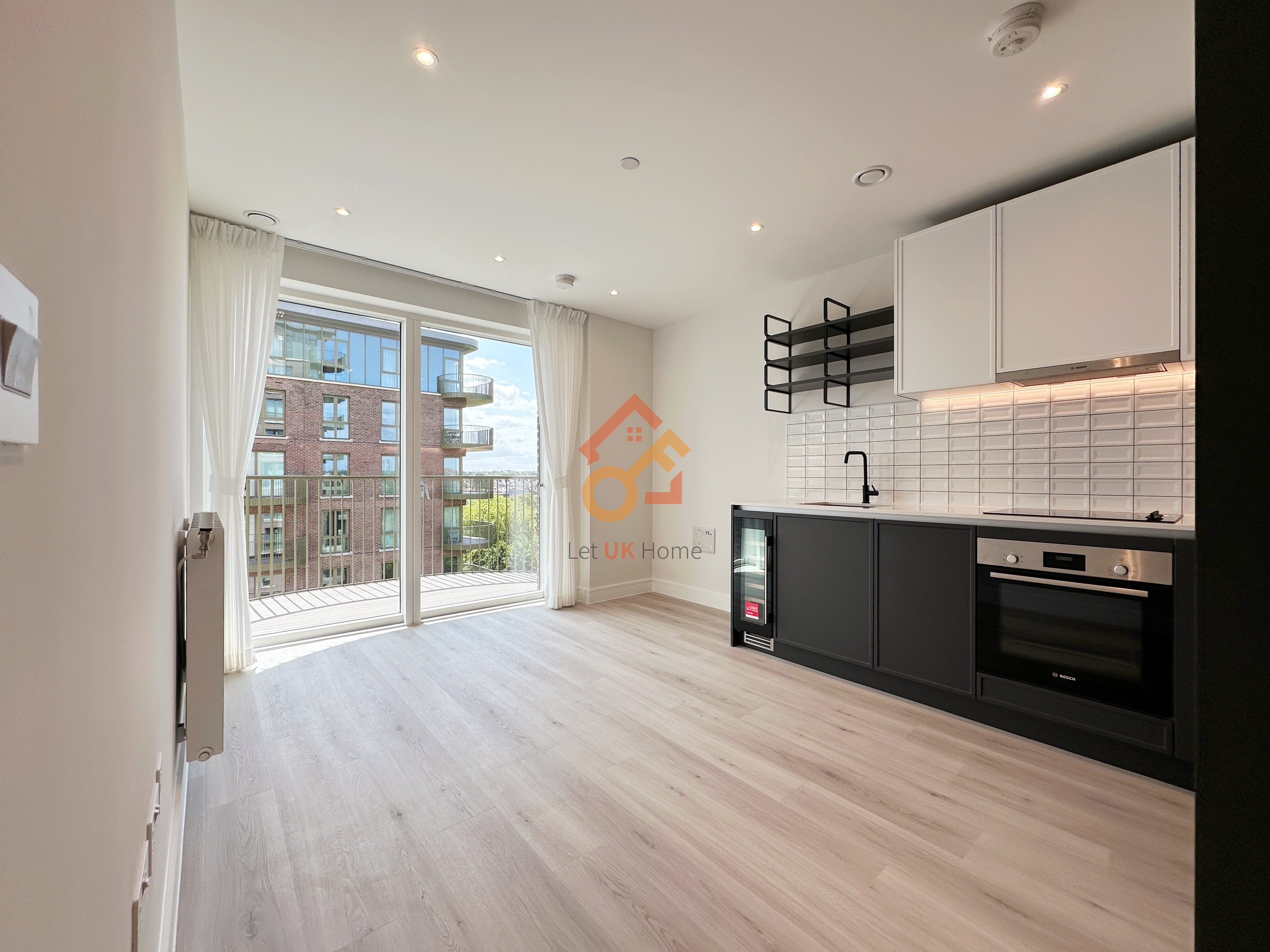 藍莎集團 | 英國置產一站式服務