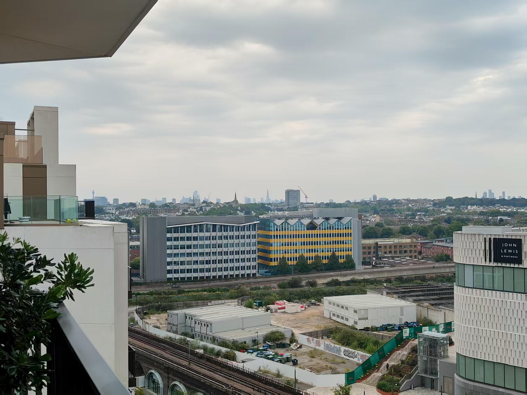 Lansha Group - UK Real Estate, UK Property Agency | One stop shop for buying and purchasing properties in the UK