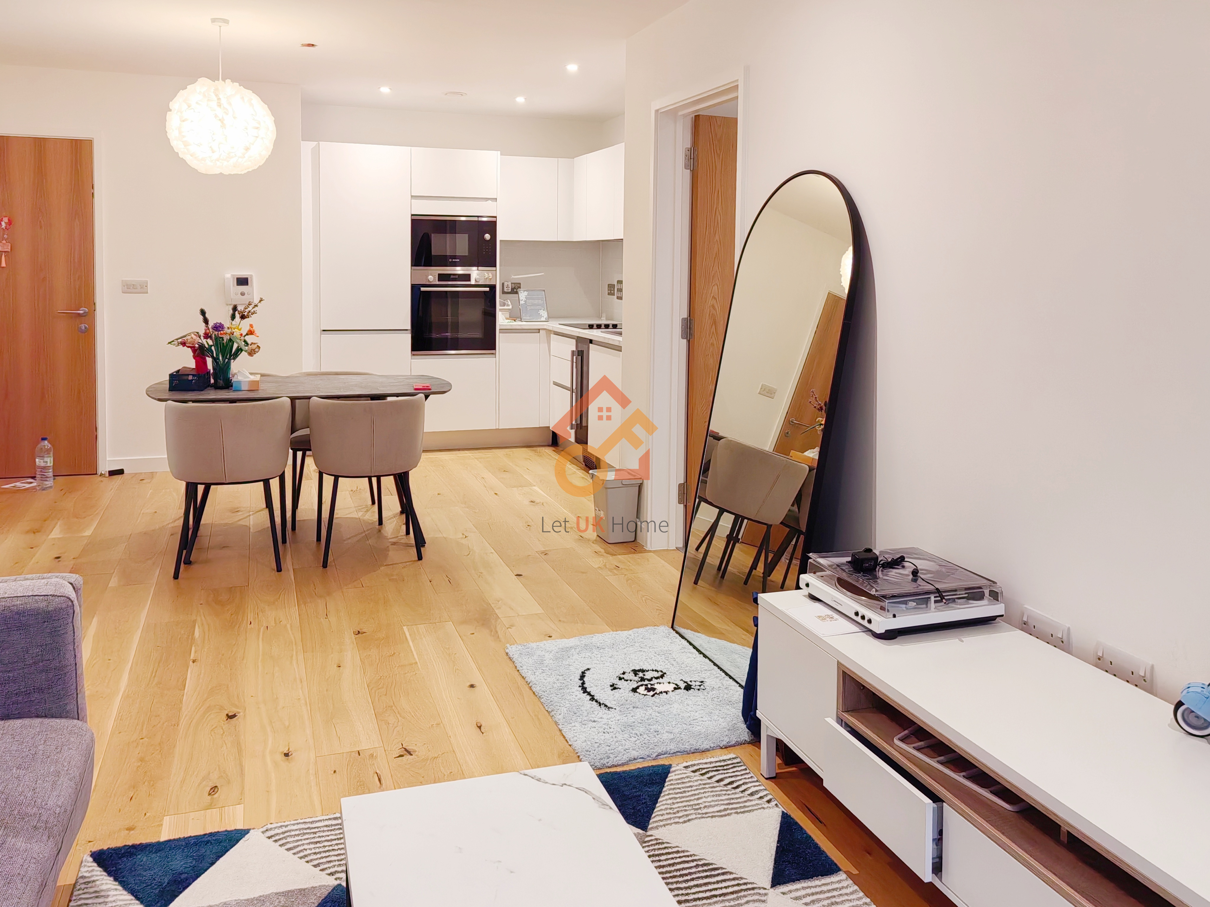 Lansha Group - UK Real Estate, UK Property Agency | One stop shop for buying and purchasing properties in the UK