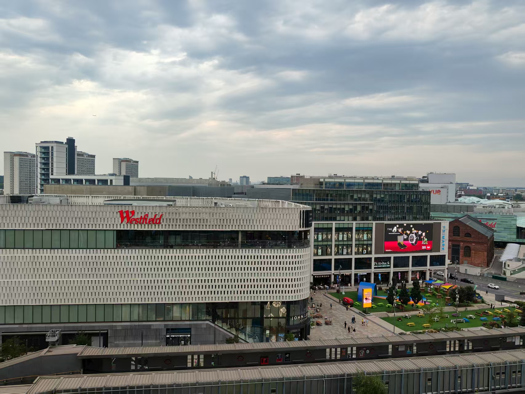 Lansha Group - UK Real Estate, UK Property Agency | One stop shop for buying and purchasing properties in the UK