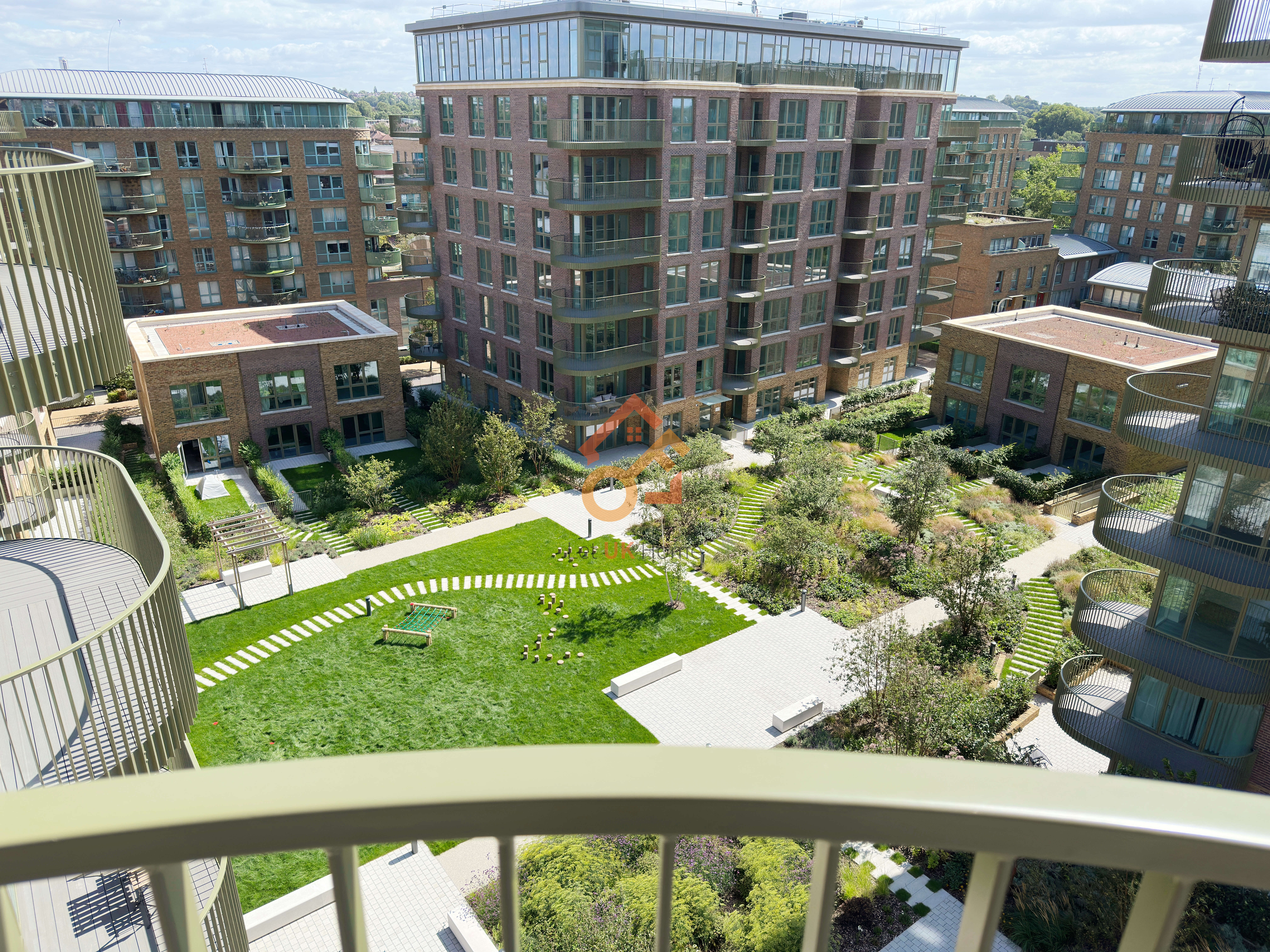 藍莎集團 | 英國置產一站式服務