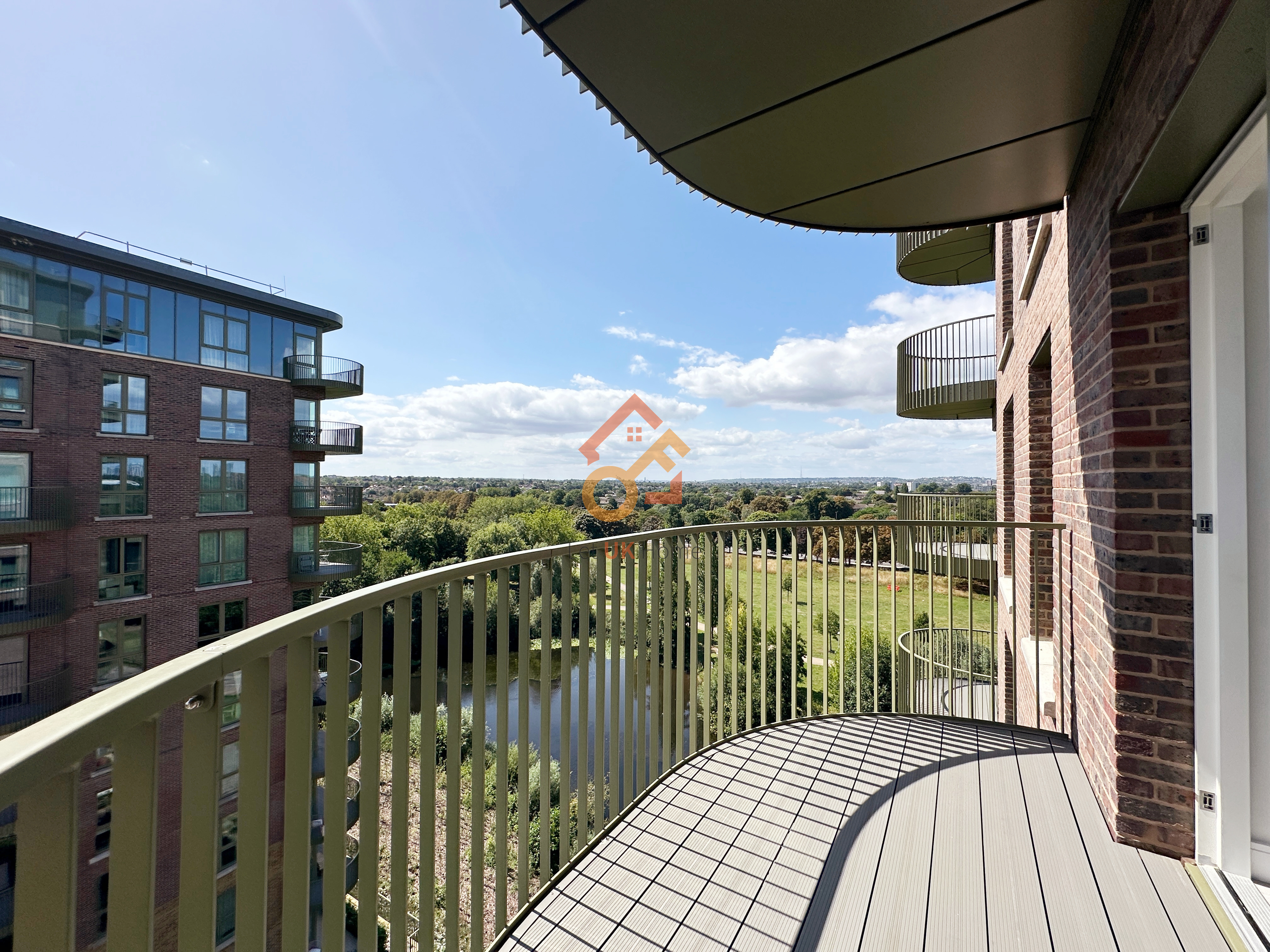 藍莎集團 | 英國置產一站式服務