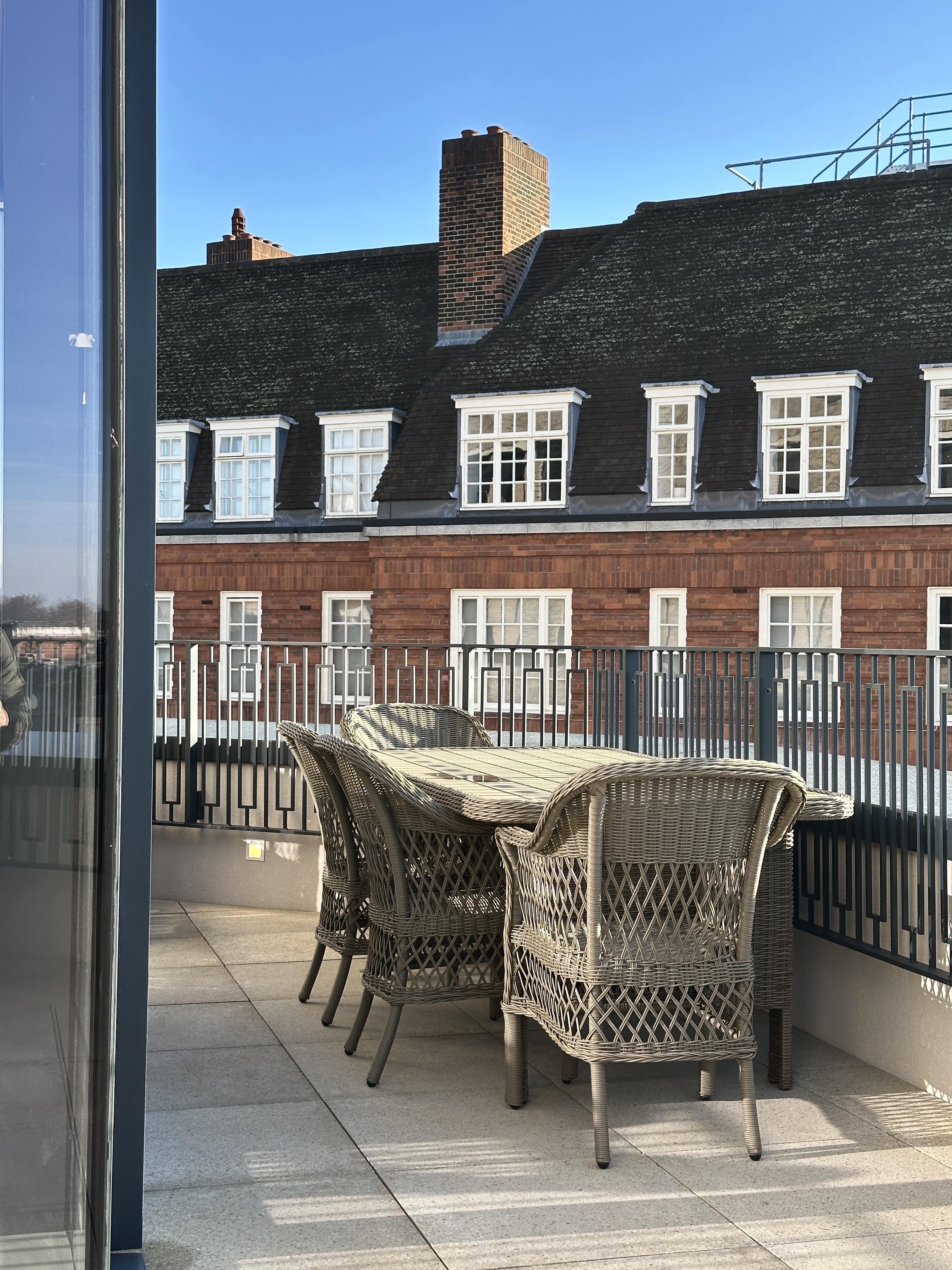 Lansha Group - UK Real Estate, UK Property Agency | One stop shop for buying and purchasing properties in the UK