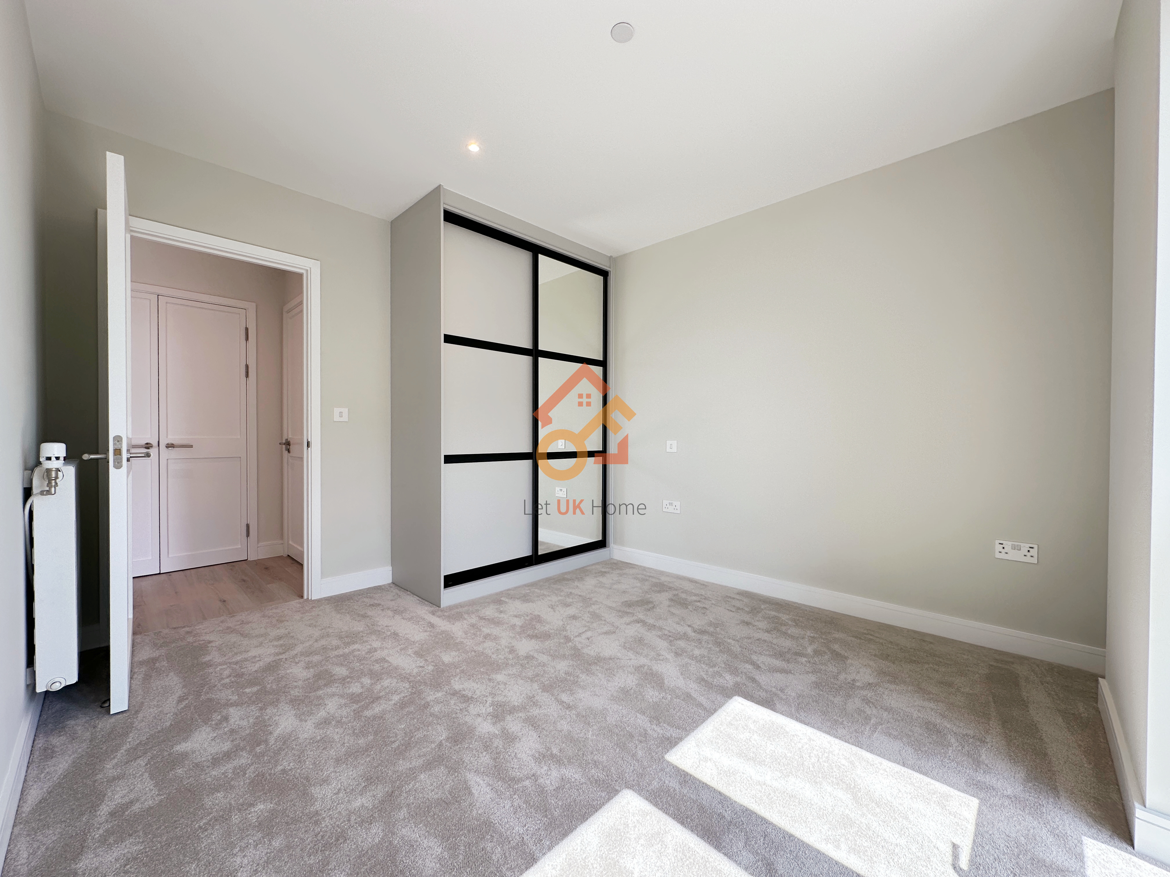 藍莎集團 | 英國置產一站式服務