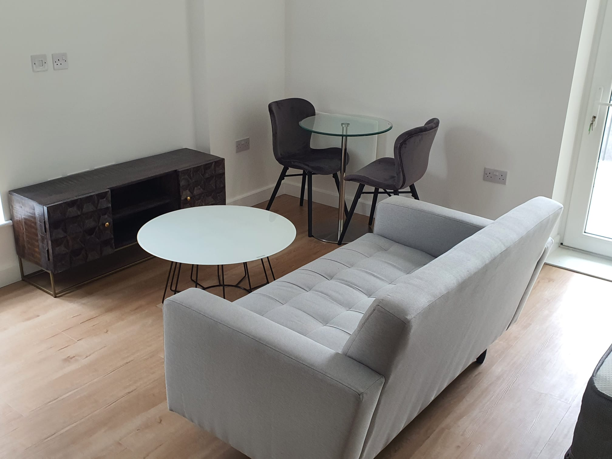 藍莎集團 | 英國置產一站式服務