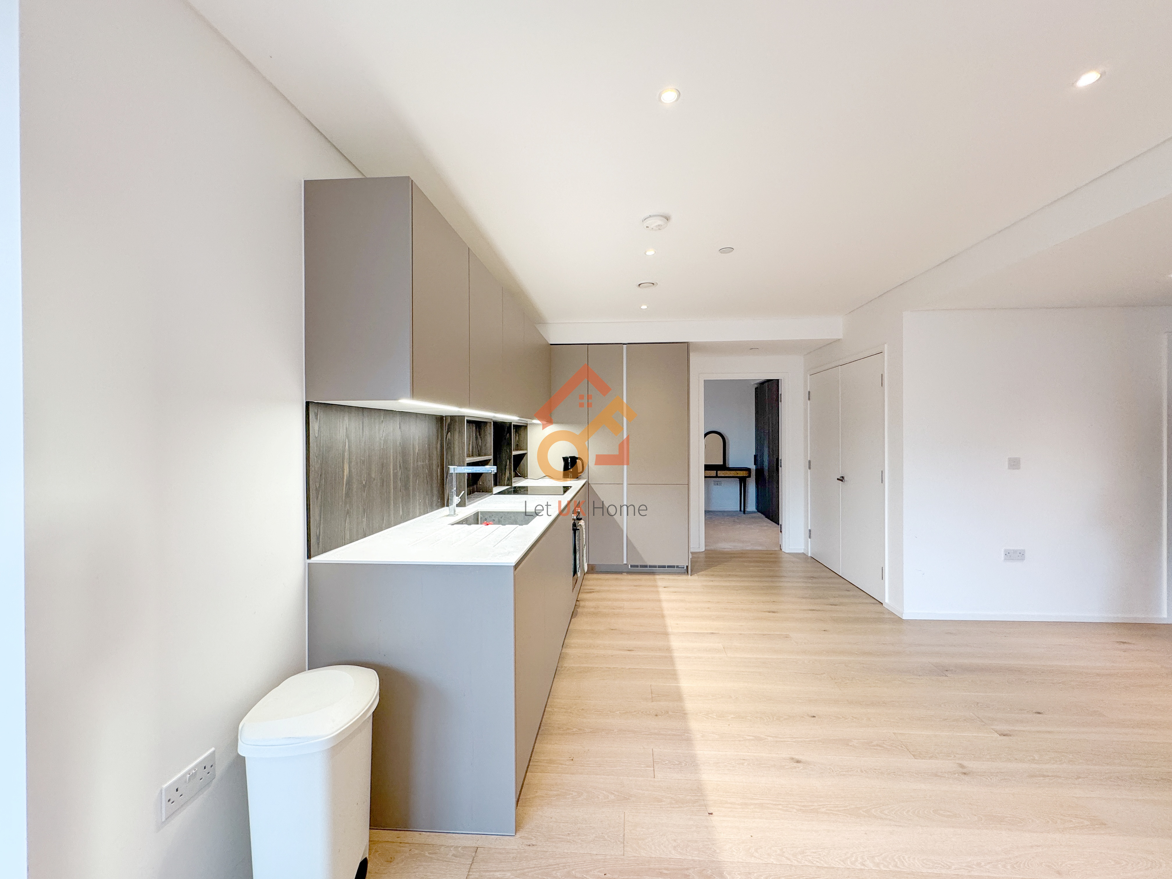 藍莎集團 | 國際置產一站式服務