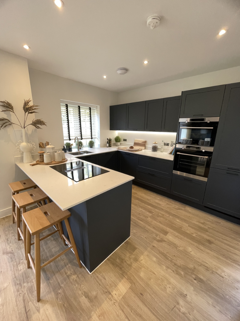 Lansha Group - UK Real Estate, UK Property Agency | One stop shop for buying and purchasing properties in the UK