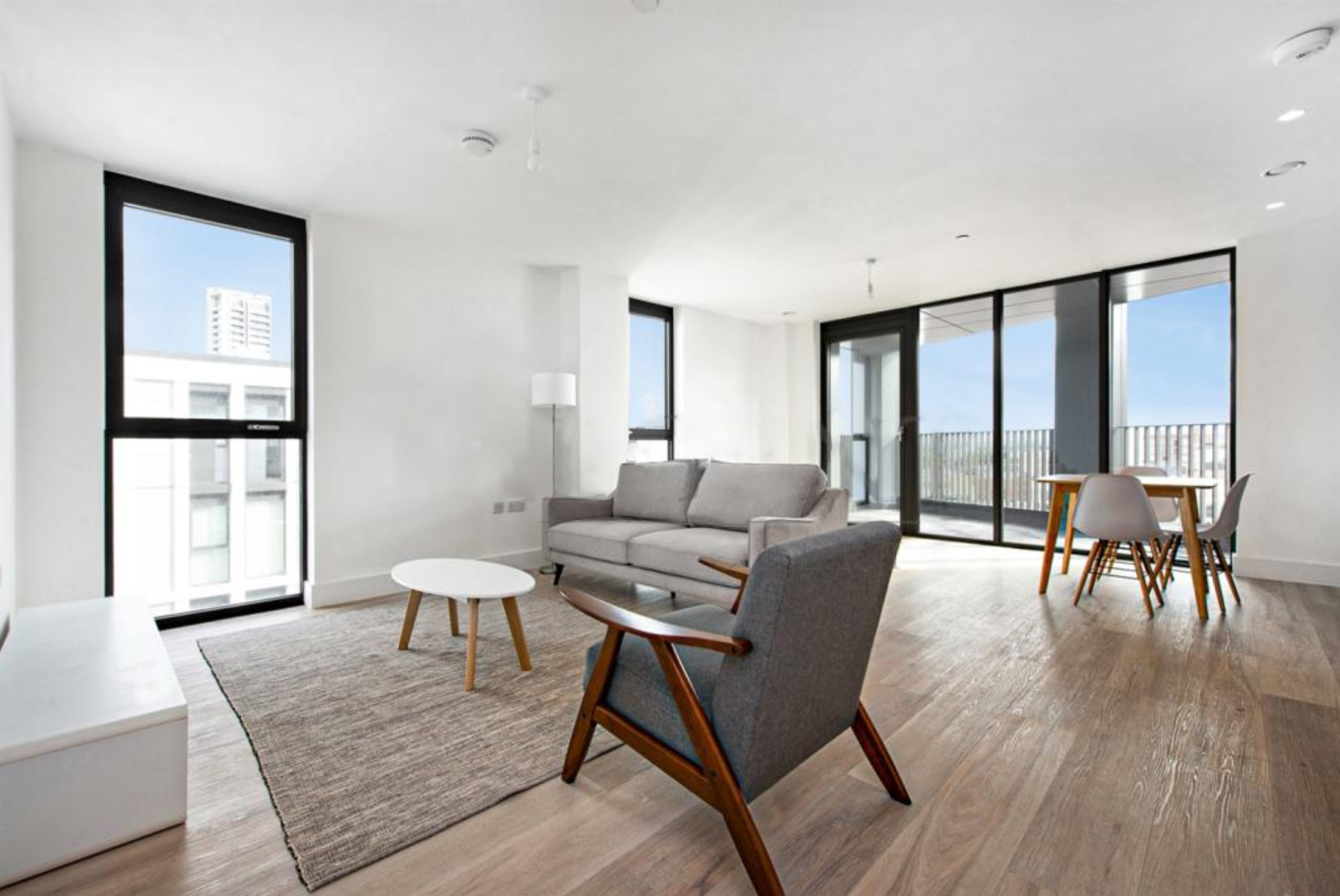 藍莎集團 | 英國置產一站式服務