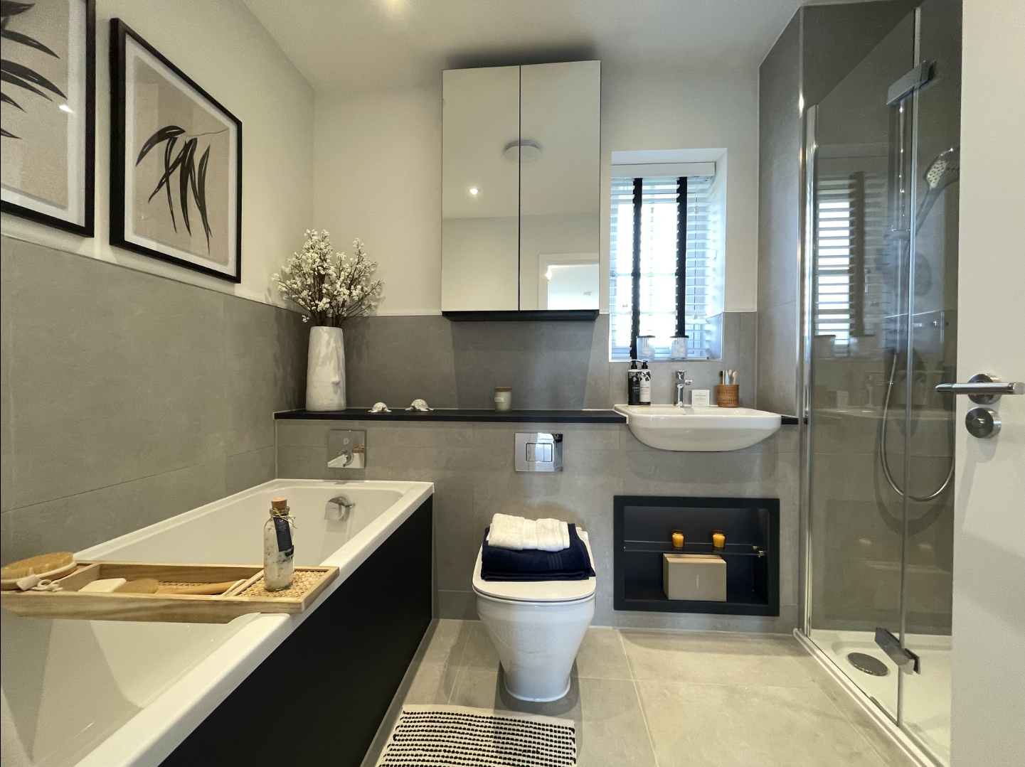 Lansha Group - UK Real Estate, UK Property Agency | One stop shop for buying and purchasing properties in the UK