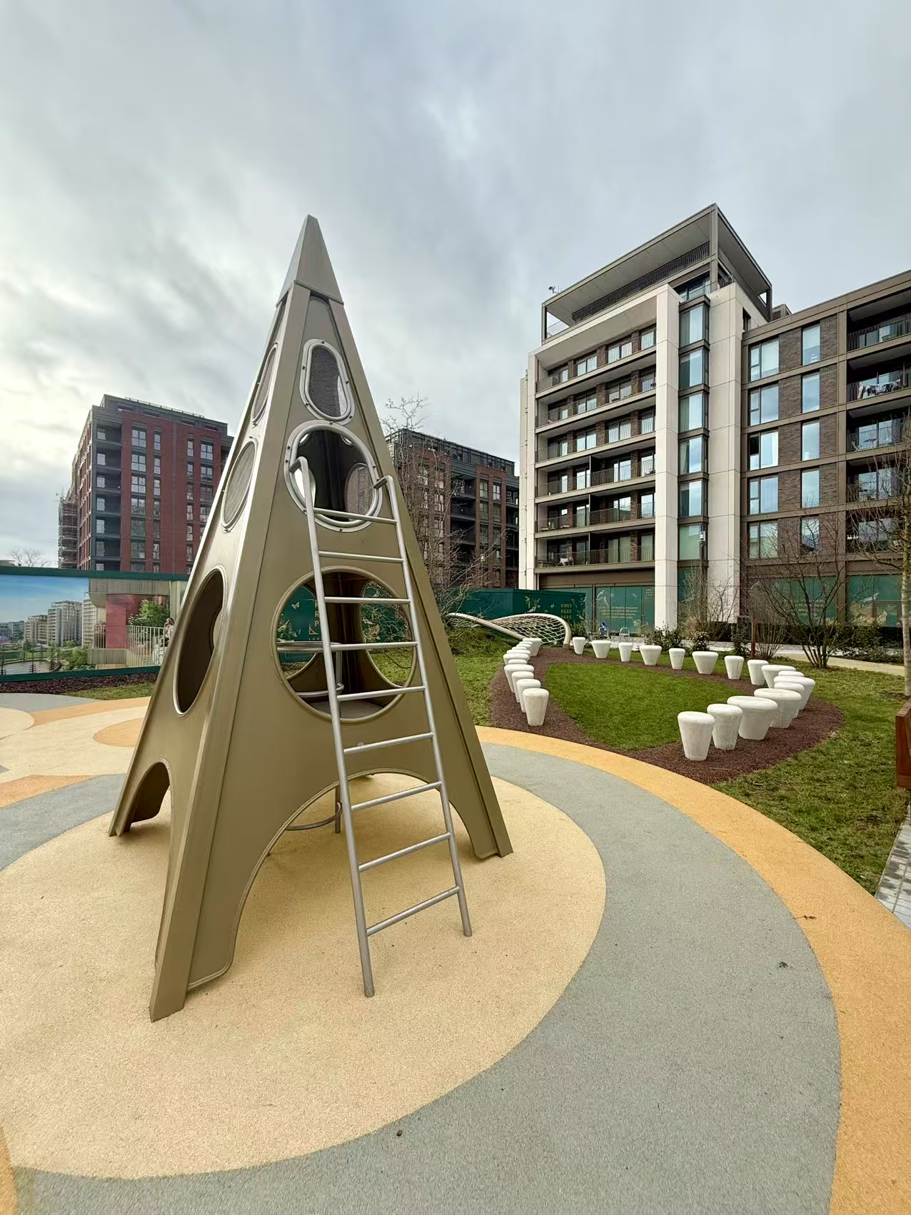 藍莎集團 - 英國樓盤、英國物業代理 | 英國買樓置業一站式服務