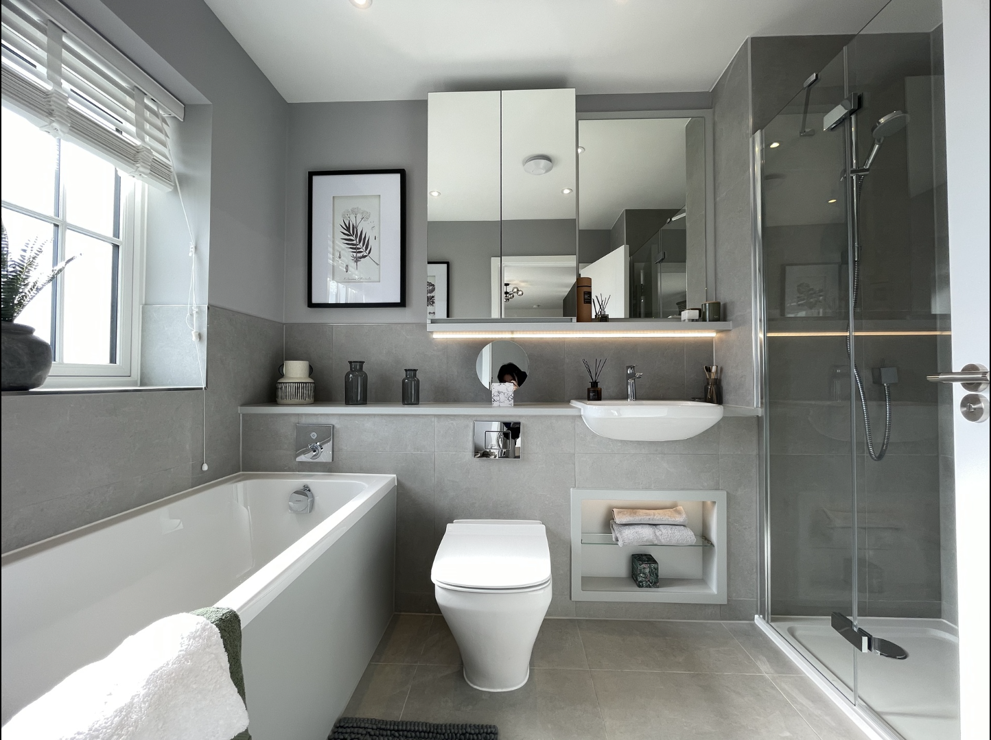 Lansha Group - UK Real Estate, UK Property Agency | One stop shop for buying and purchasing properties in the UK